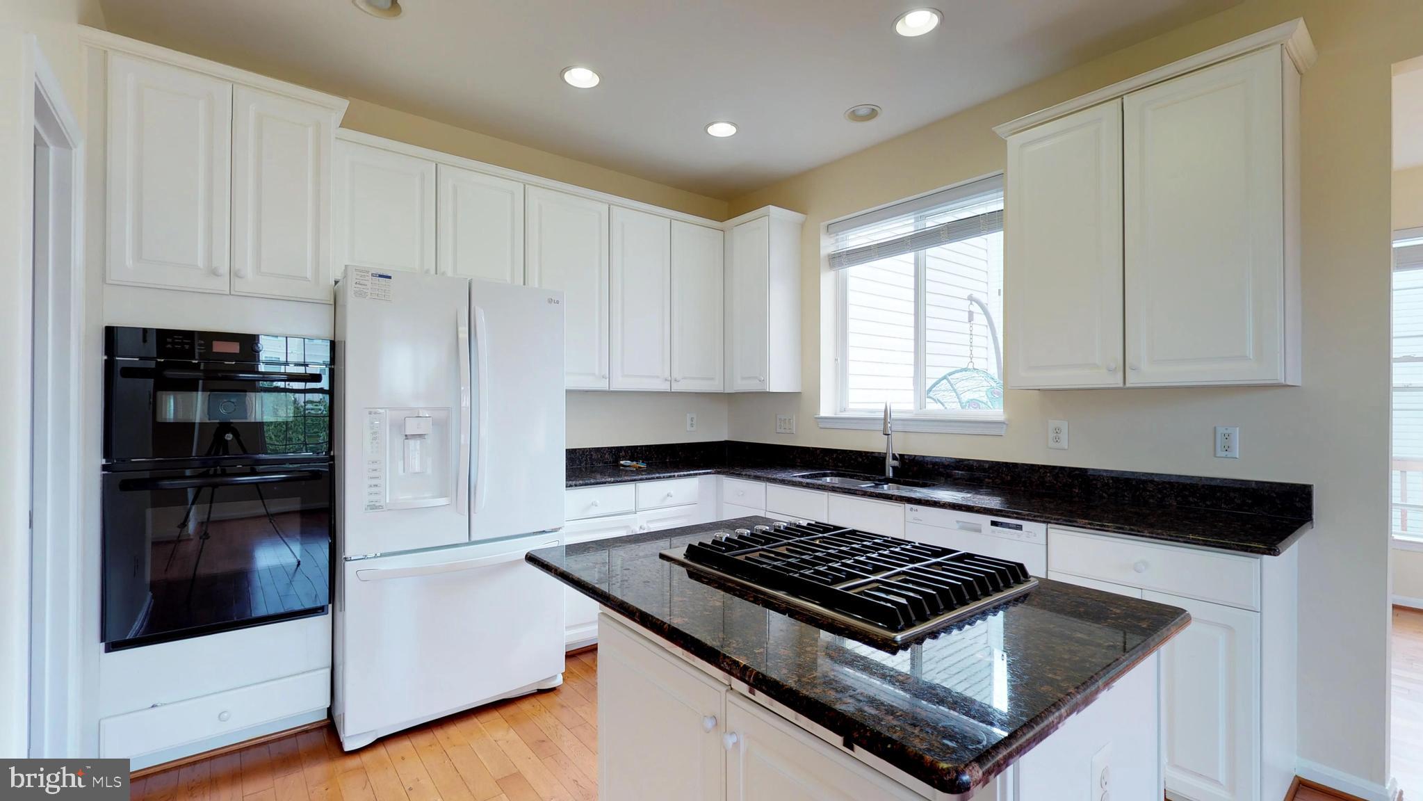 WOODLAND PARK - Residential Lease