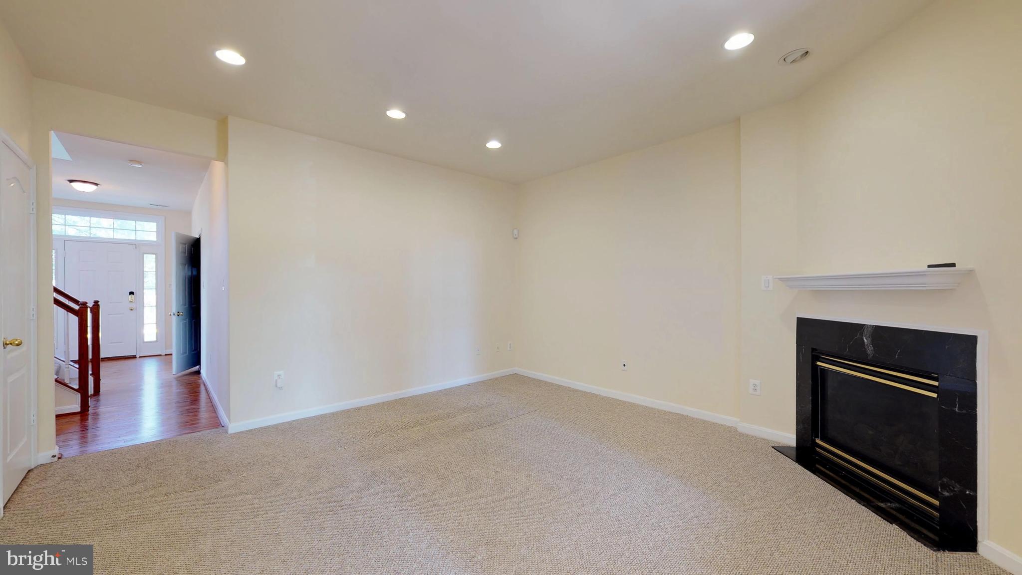 WOODLAND PARK - Residential Lease