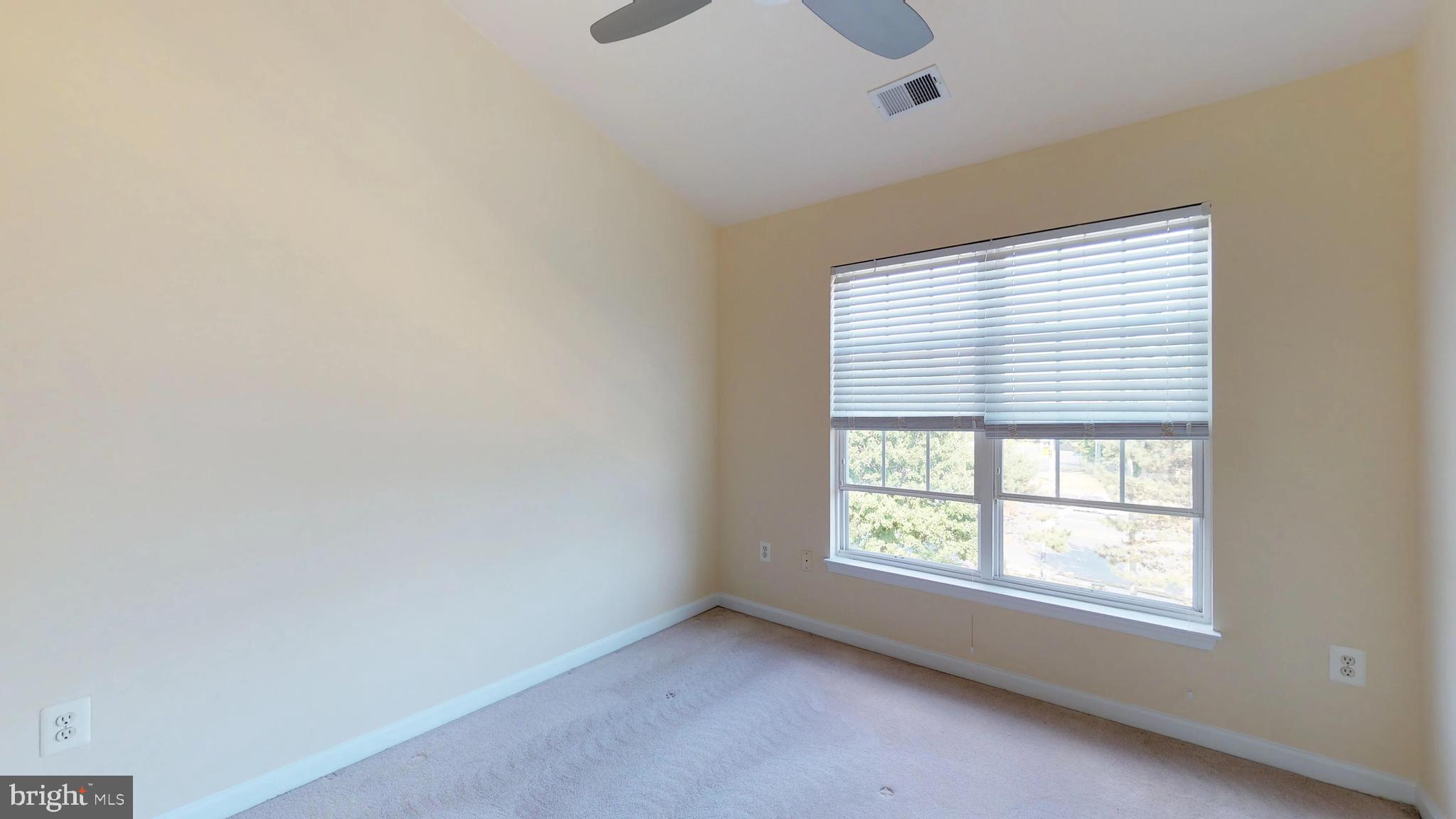 WOODLAND PARK - Residential Lease