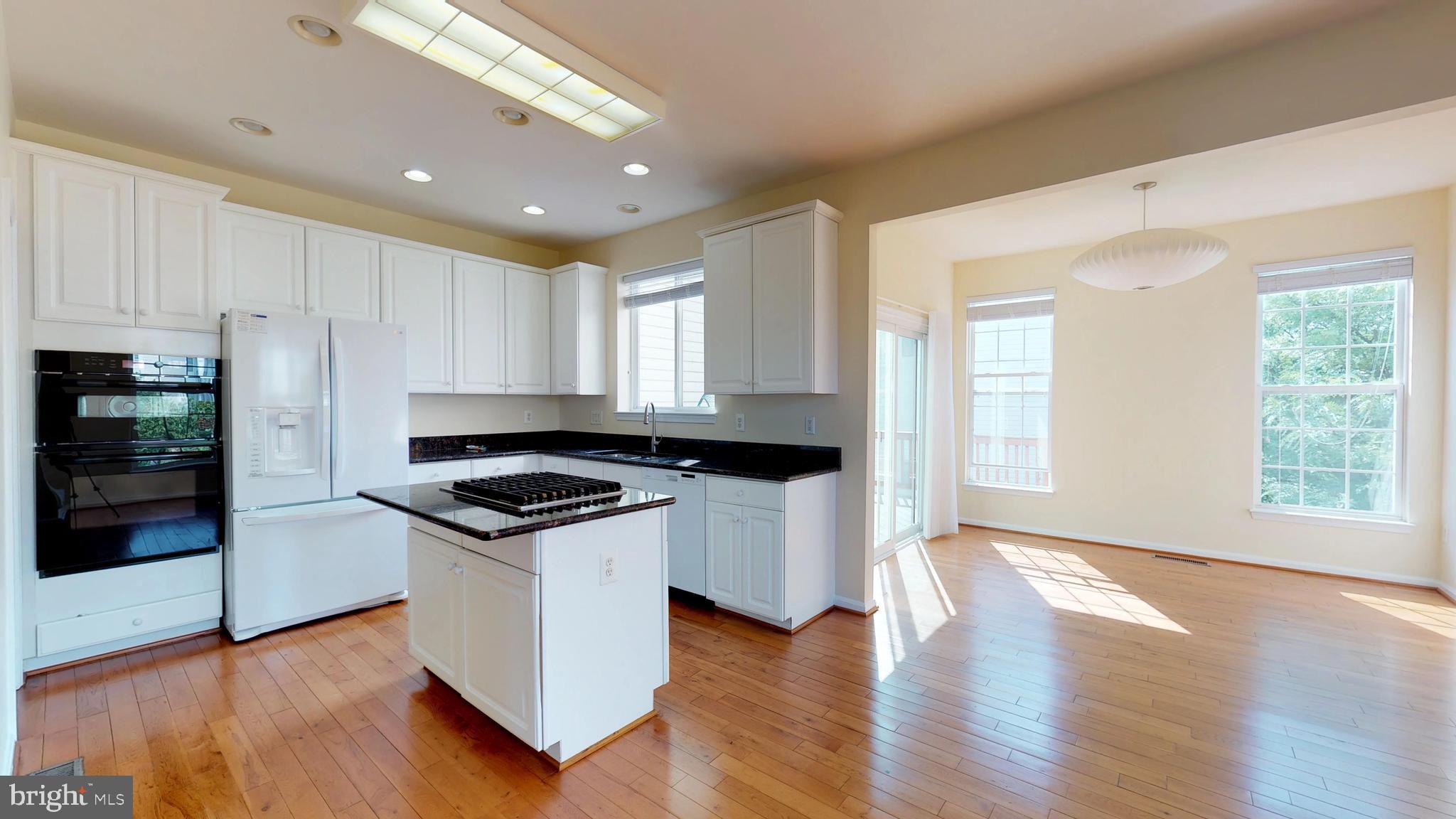 WOODLAND PARK - Residential Lease