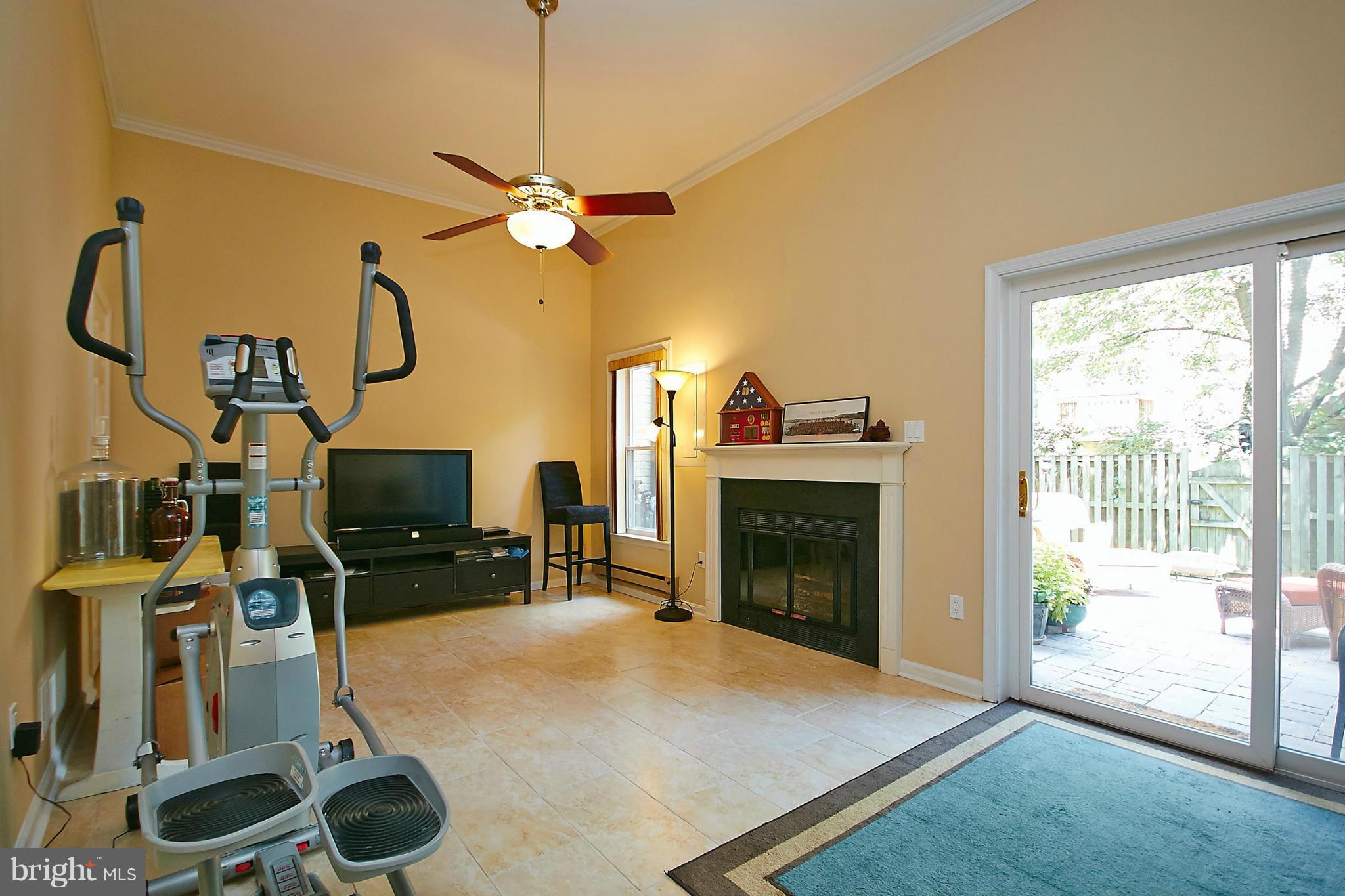 PINECREST - Residential