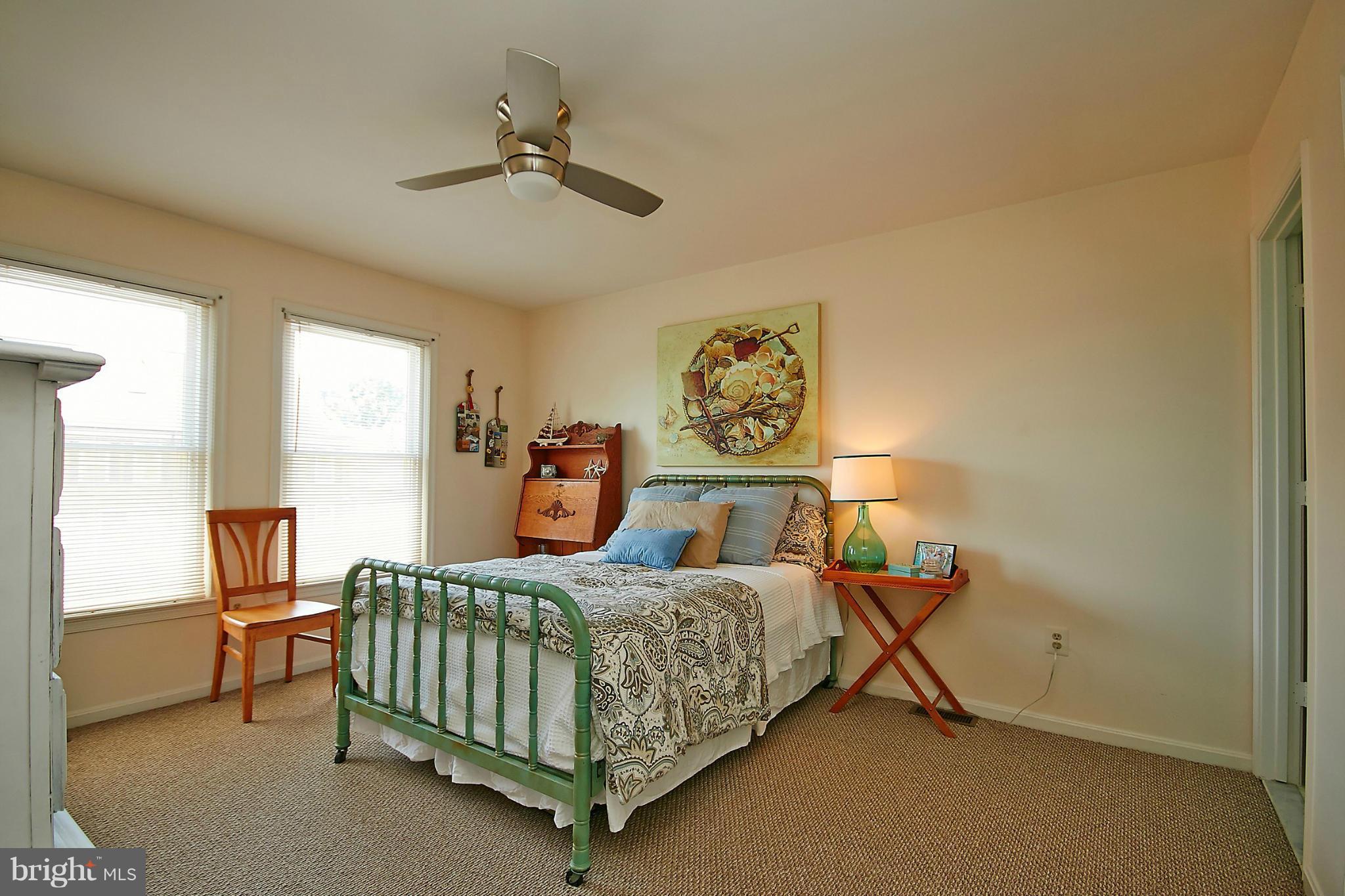 PINECREST - Residential