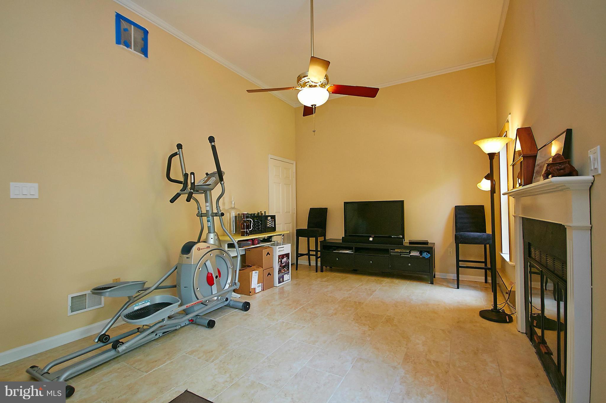 PINECREST - Residential