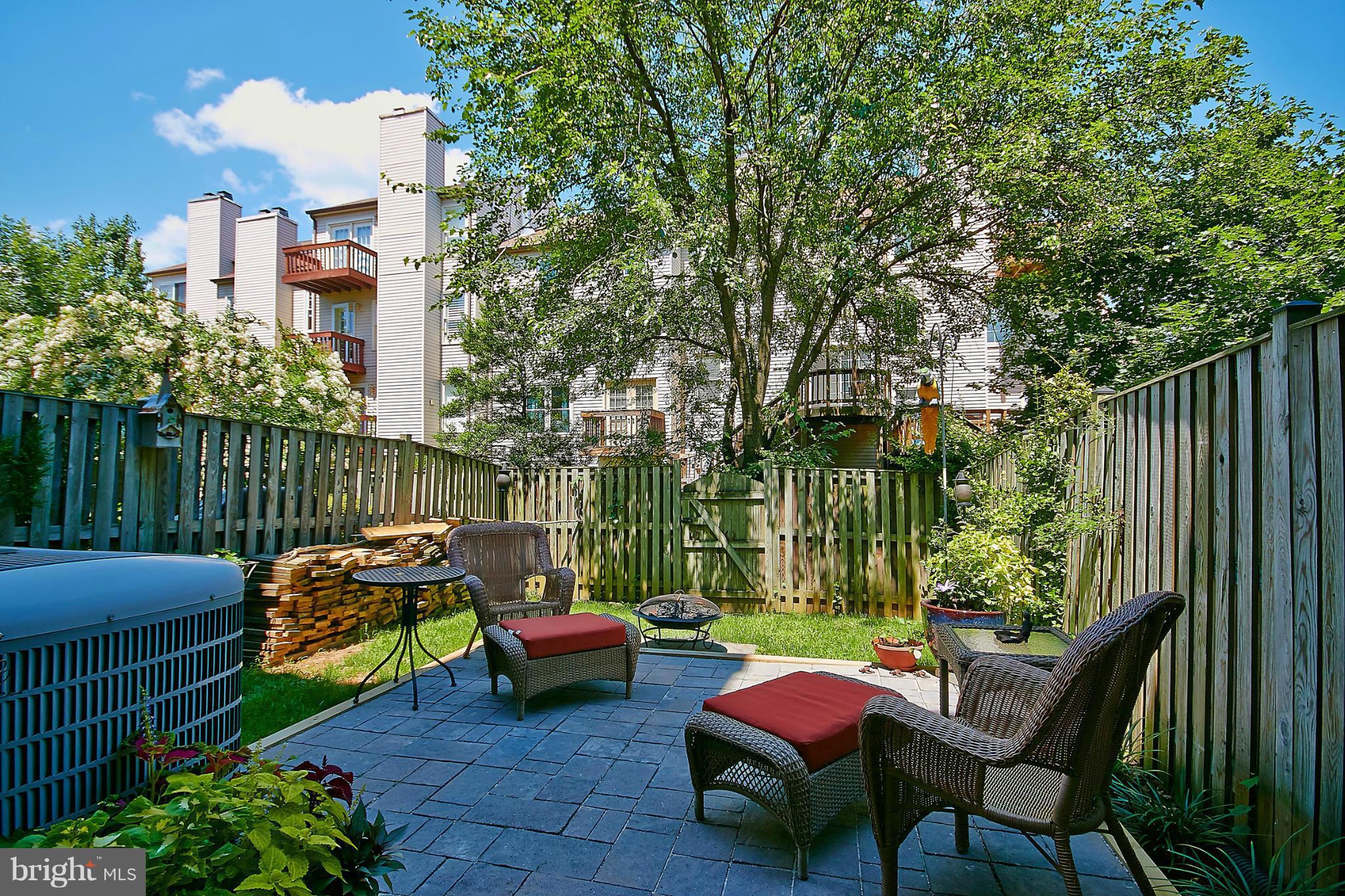 PINECREST - Residential