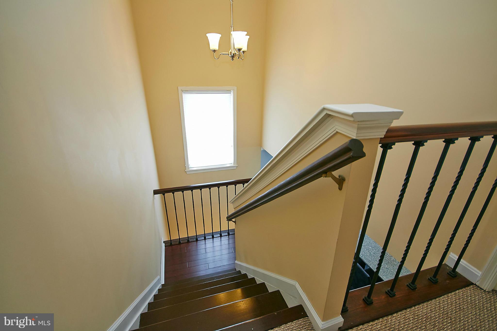 PINECREST - Residential