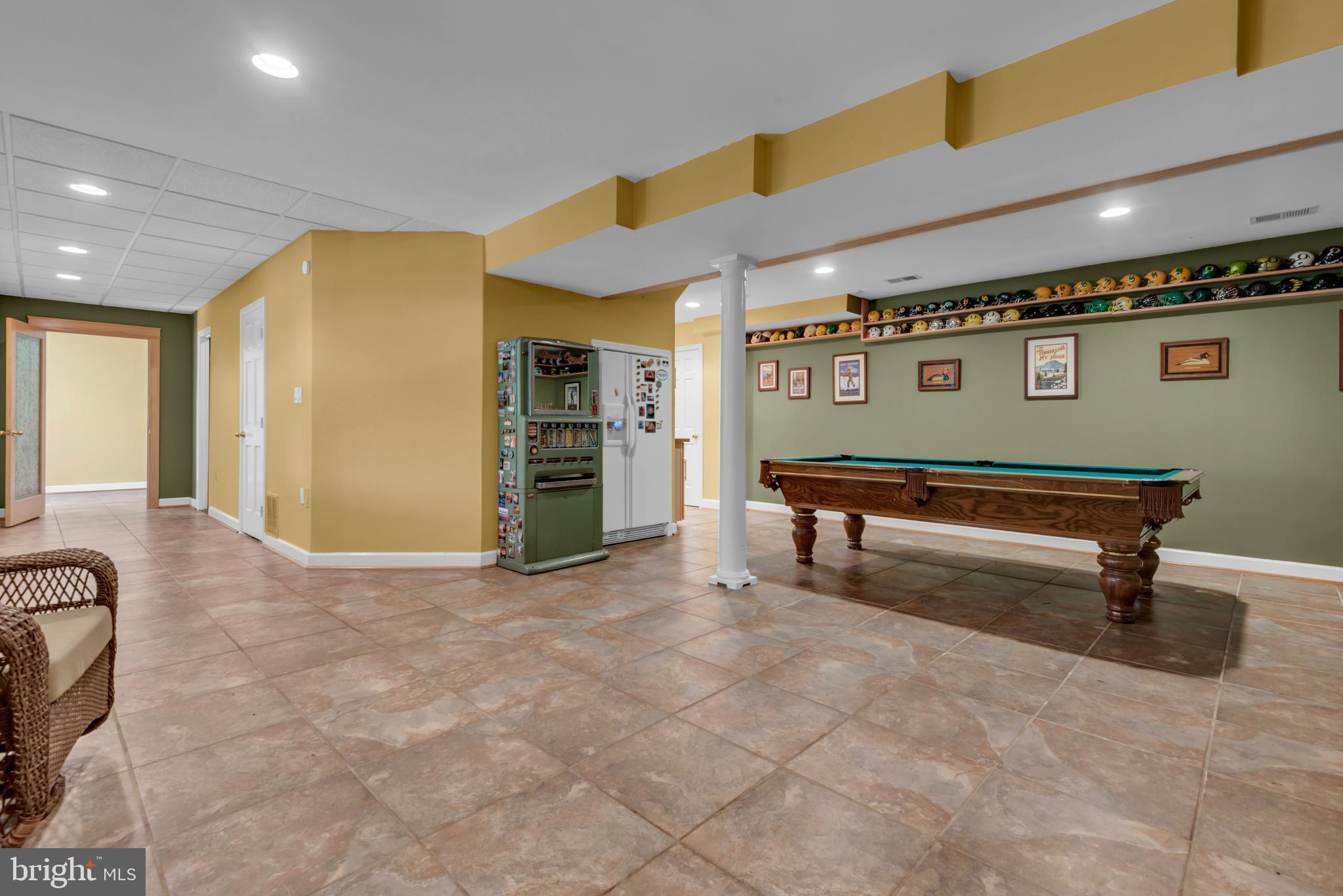 TANTALLON ON THE POTOMAC - Residential