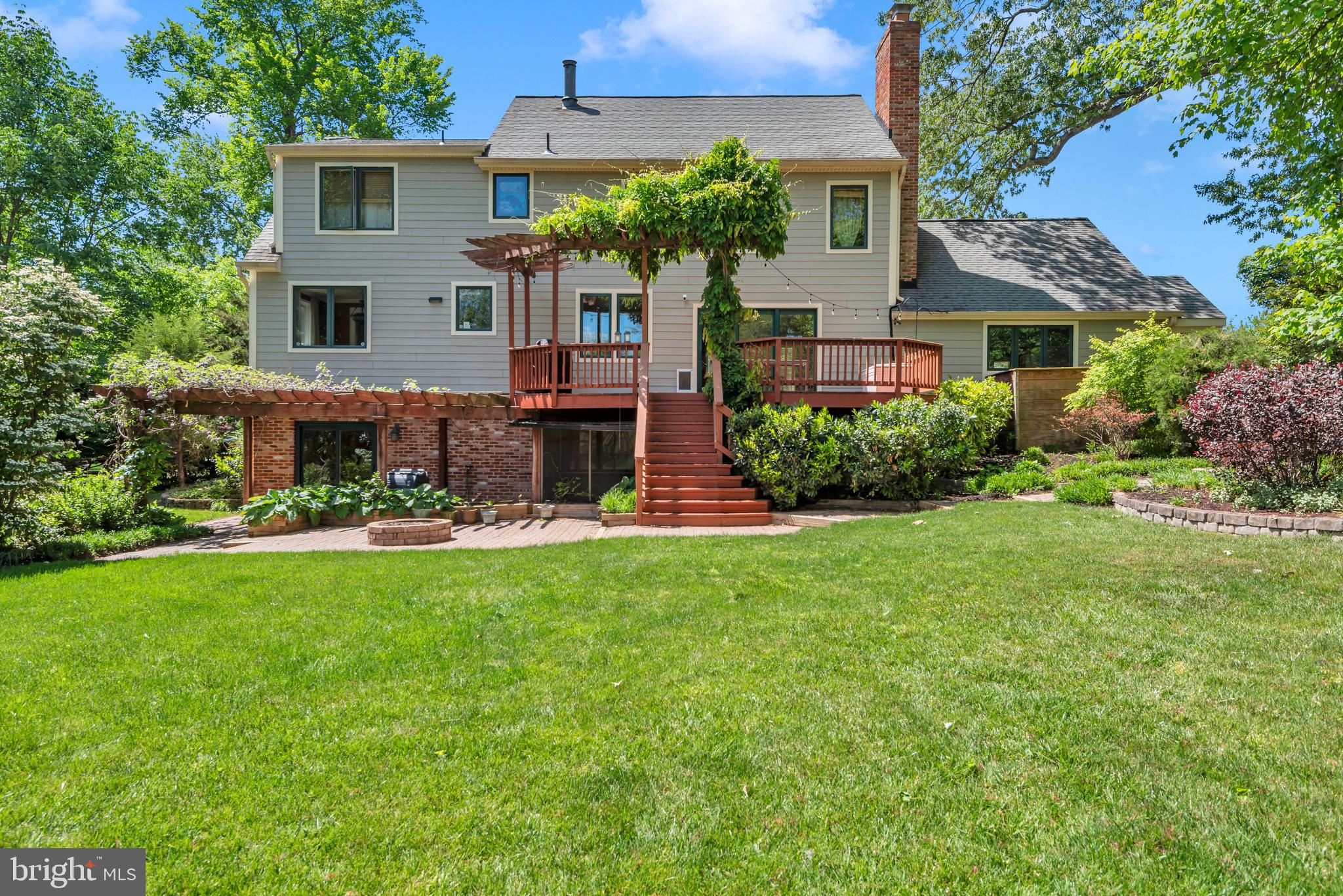 TANTALLON ON THE POTOMAC - Residential