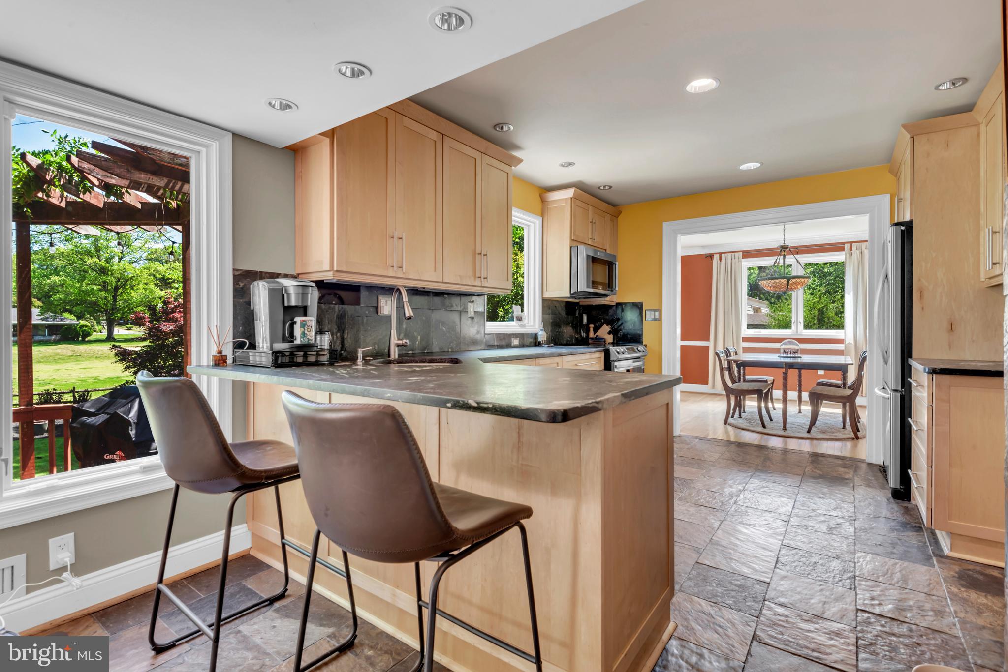 TANTALLON ON THE POTOMAC - Residential