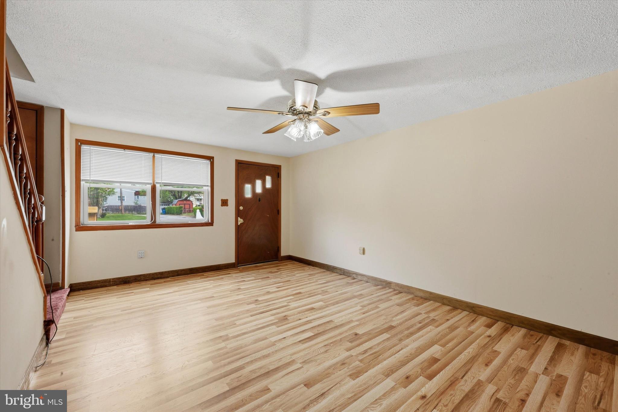 1366 MAPLE AVENUE