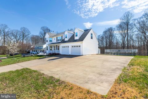 Homes For Sale - 13931 Ruler Court<br/> Prince William County, WOODBRIDGE, VA 22193