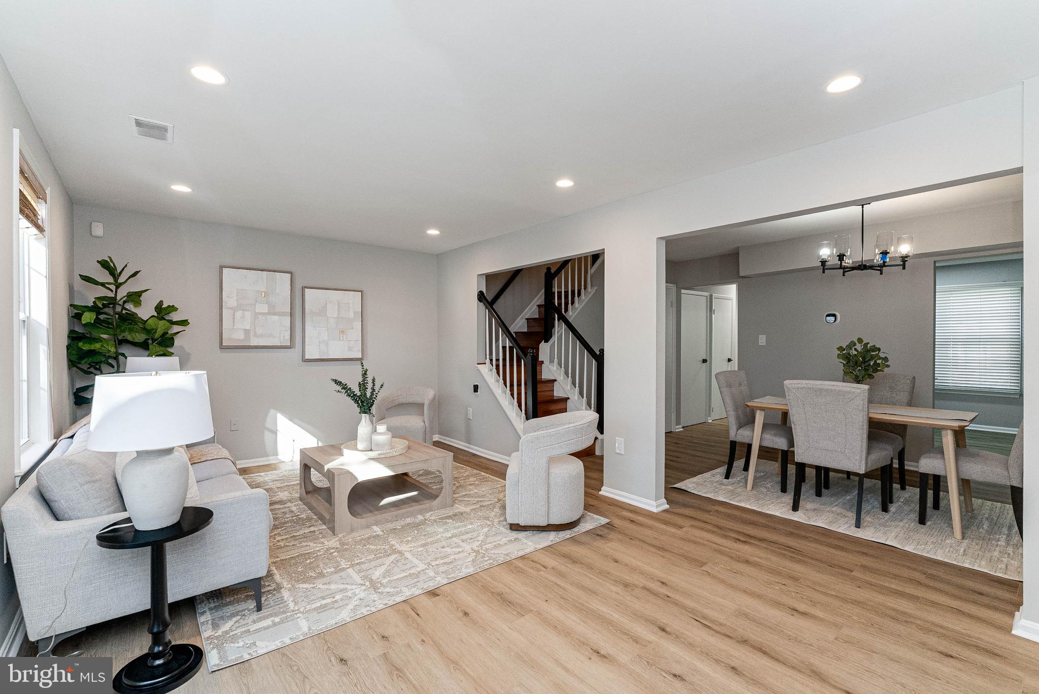 DALE CITY - Residential