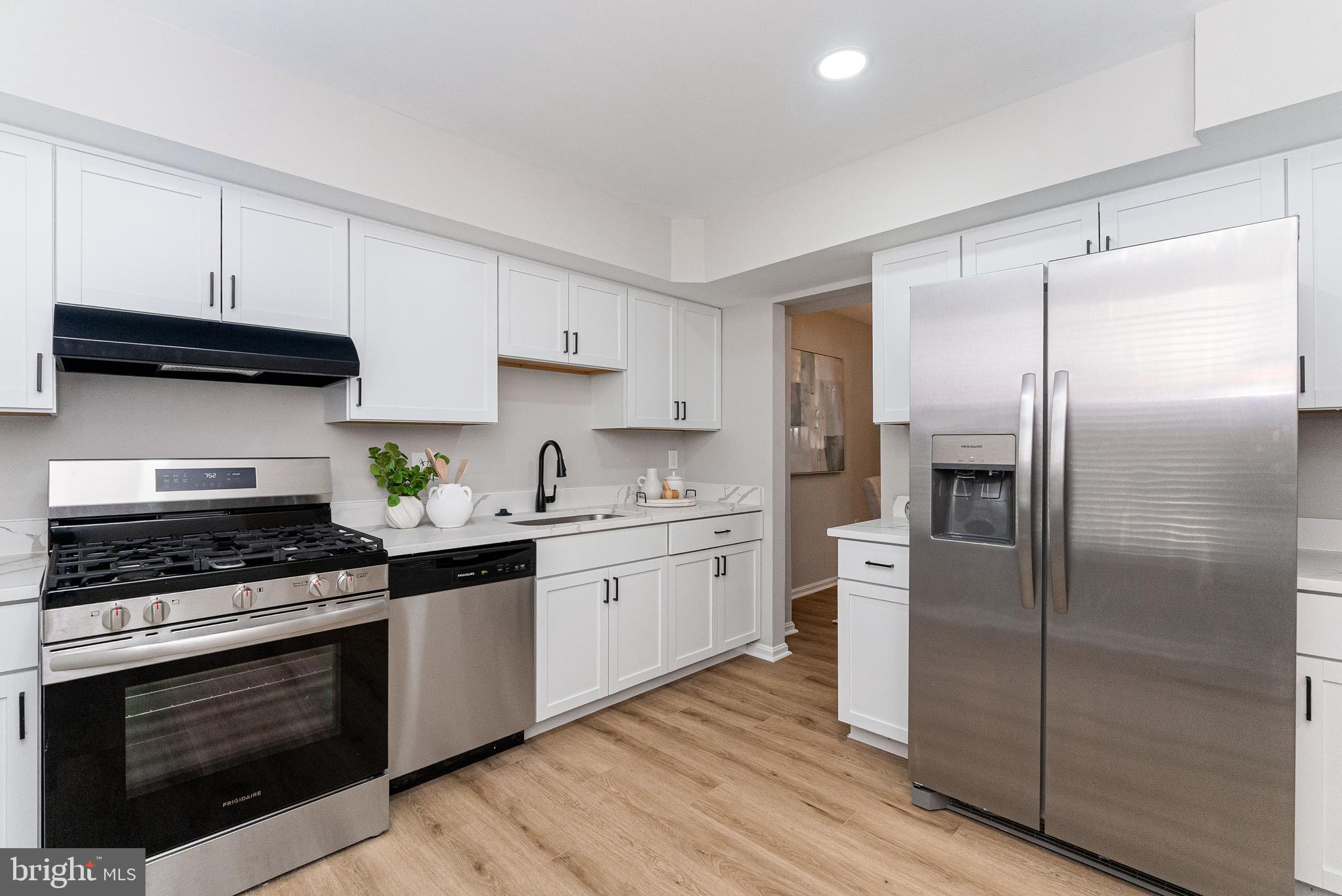 DALE CITY - Residential