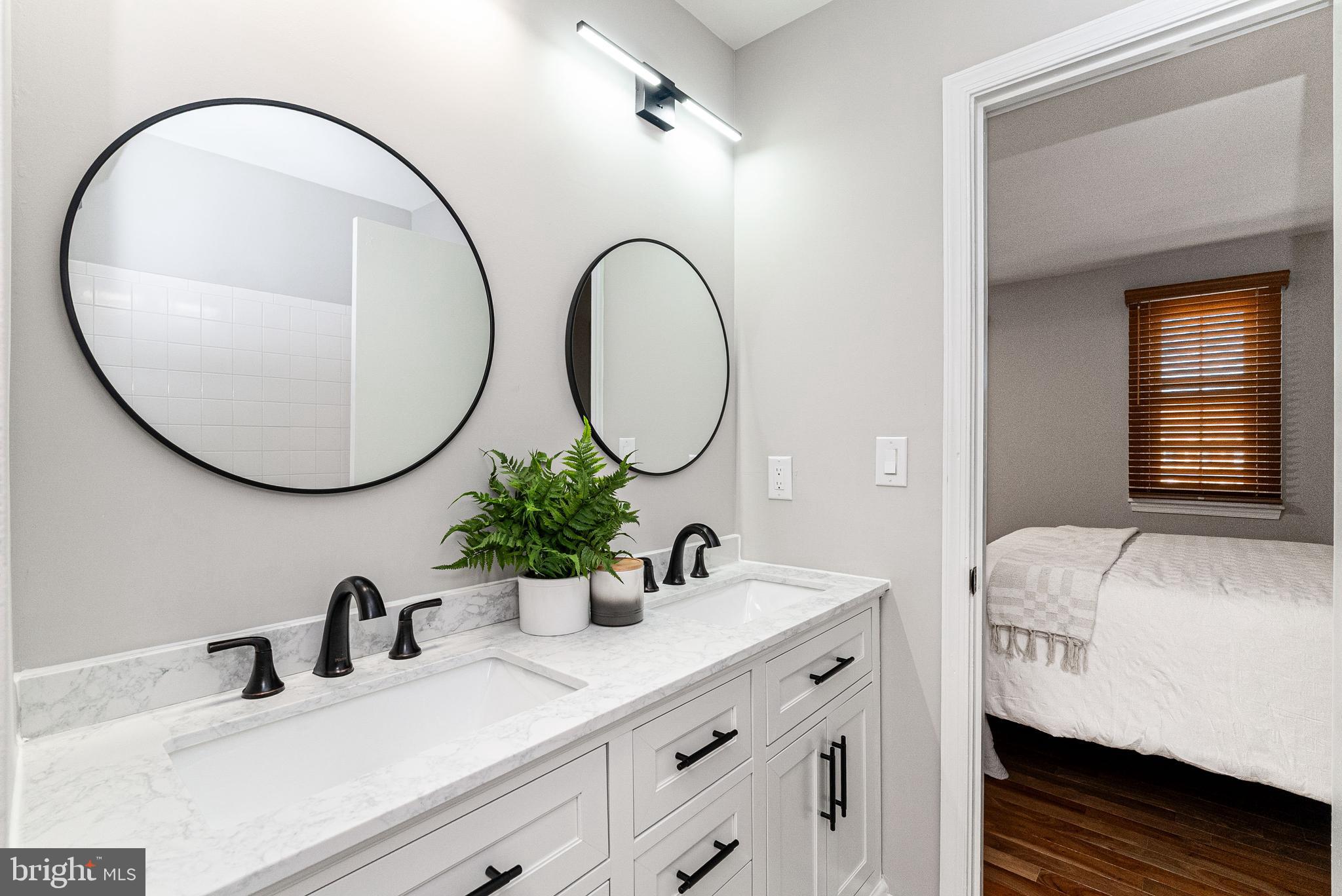 DALE CITY - Residential