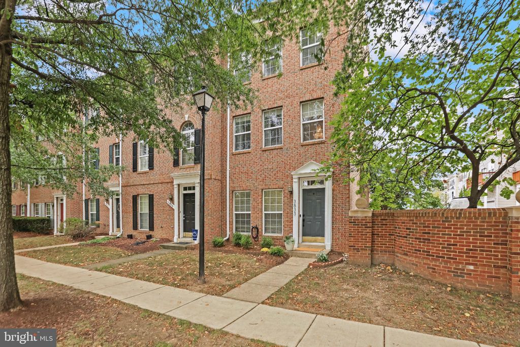 Photo of 3833 Eisenhower Avenue, ALEXANDRIA, VA 22304 (MLS # VAAX2049288)