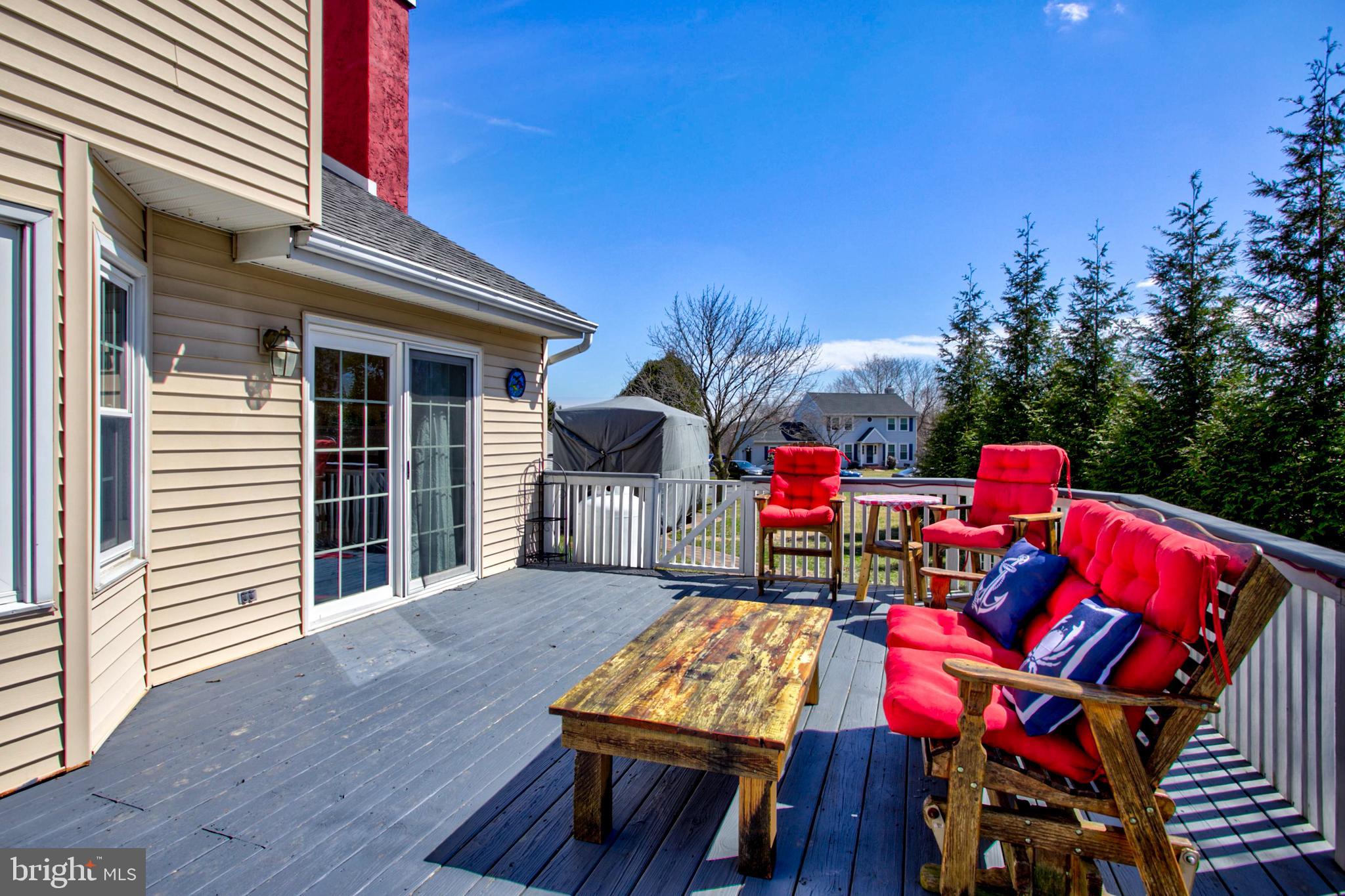 CROSS CREEK - Residential