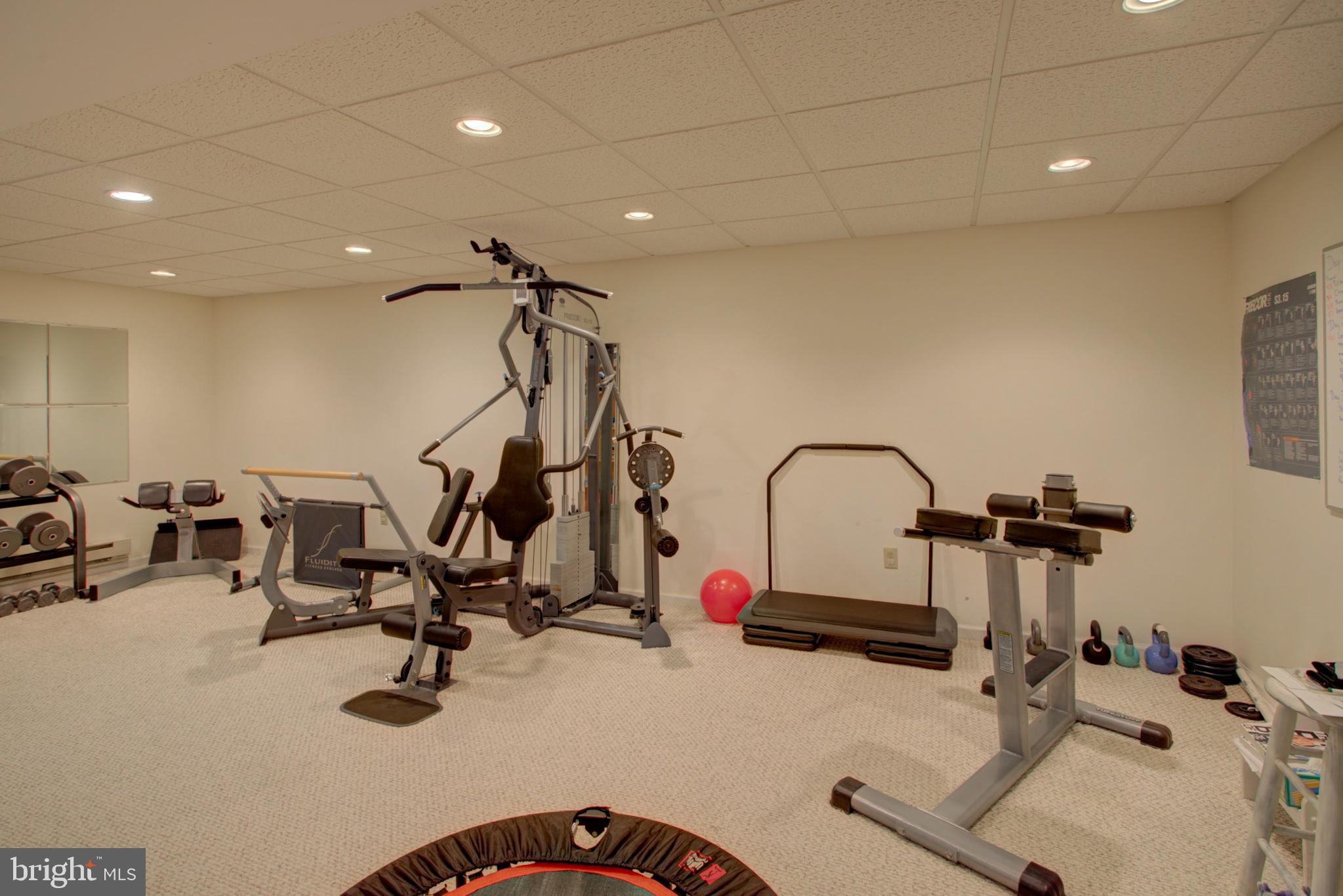 CROSS CREEK - Residential