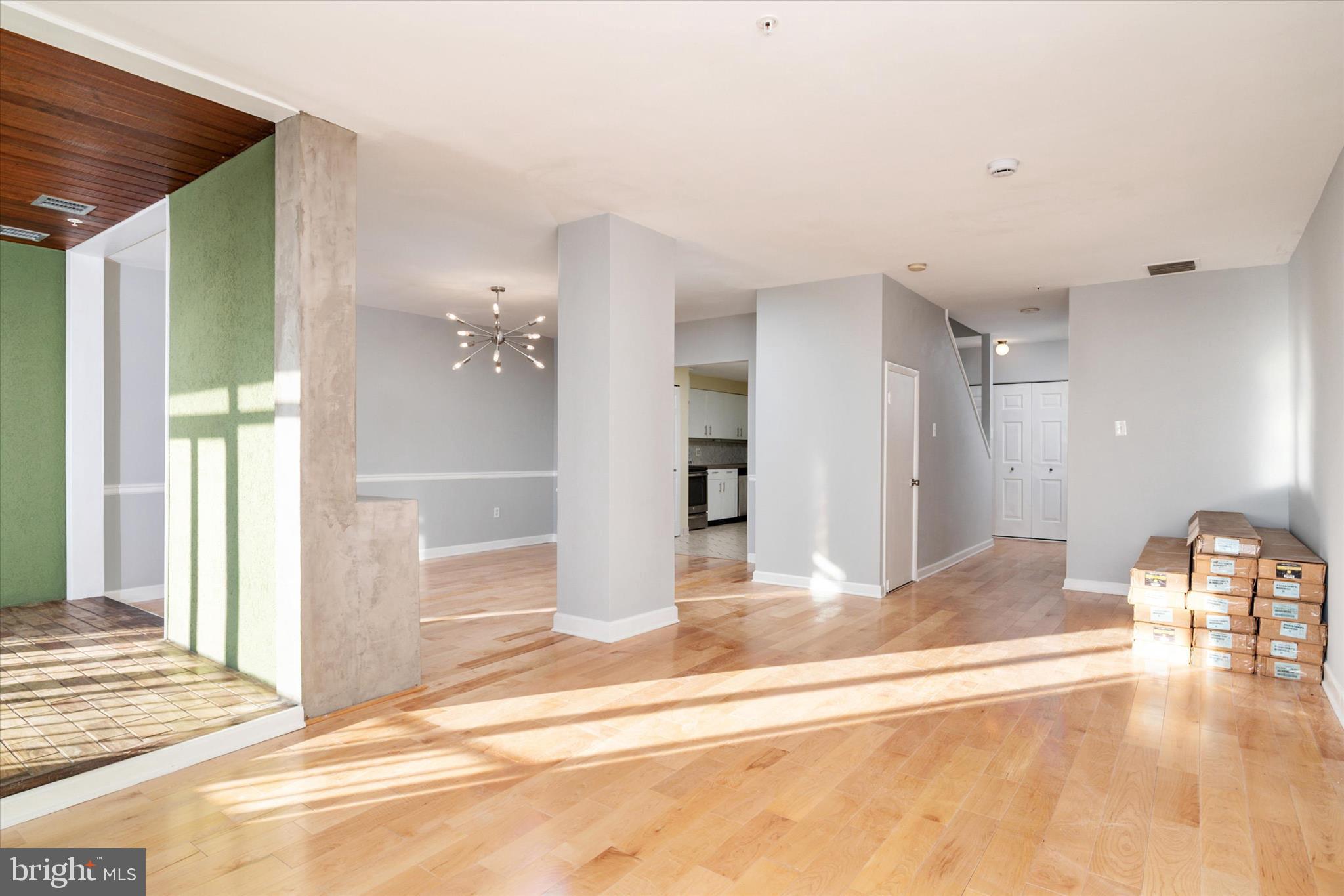 TOWSON - Residential