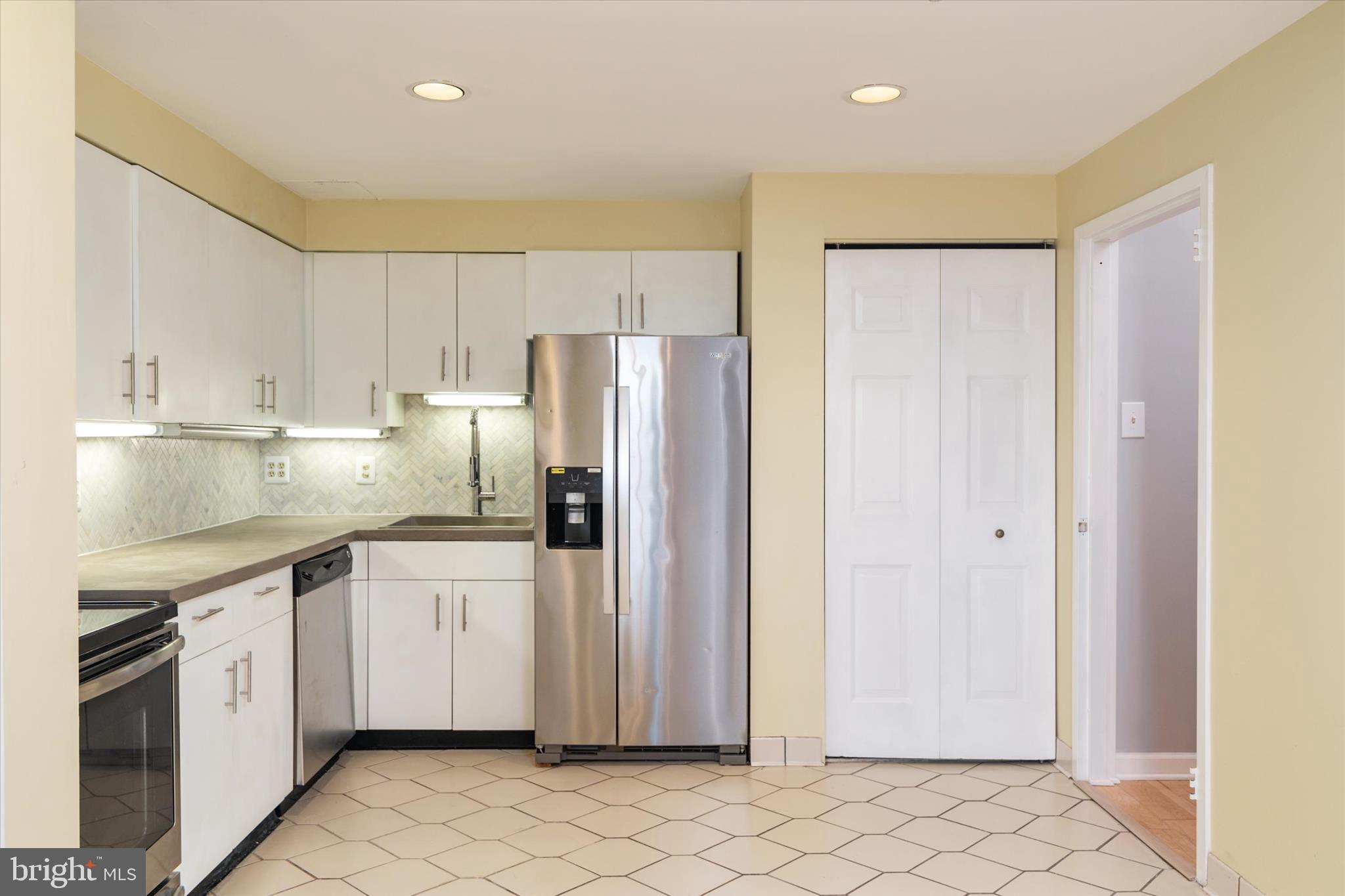 TOWSON - Residential