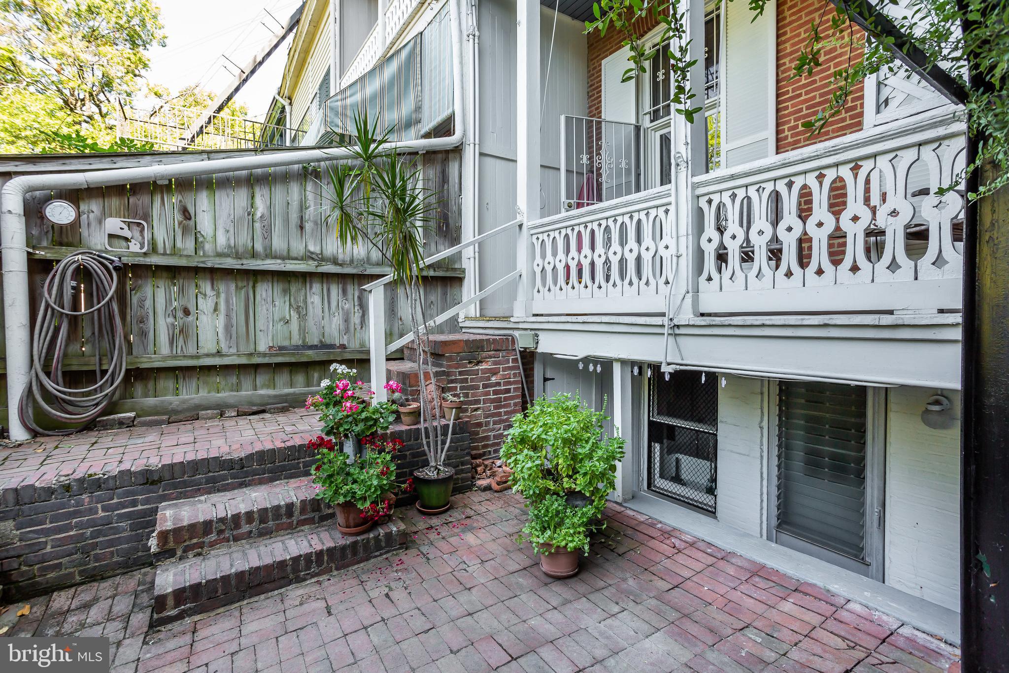 BOLTON HILL HISTORIC DISTRICT - Residential Income