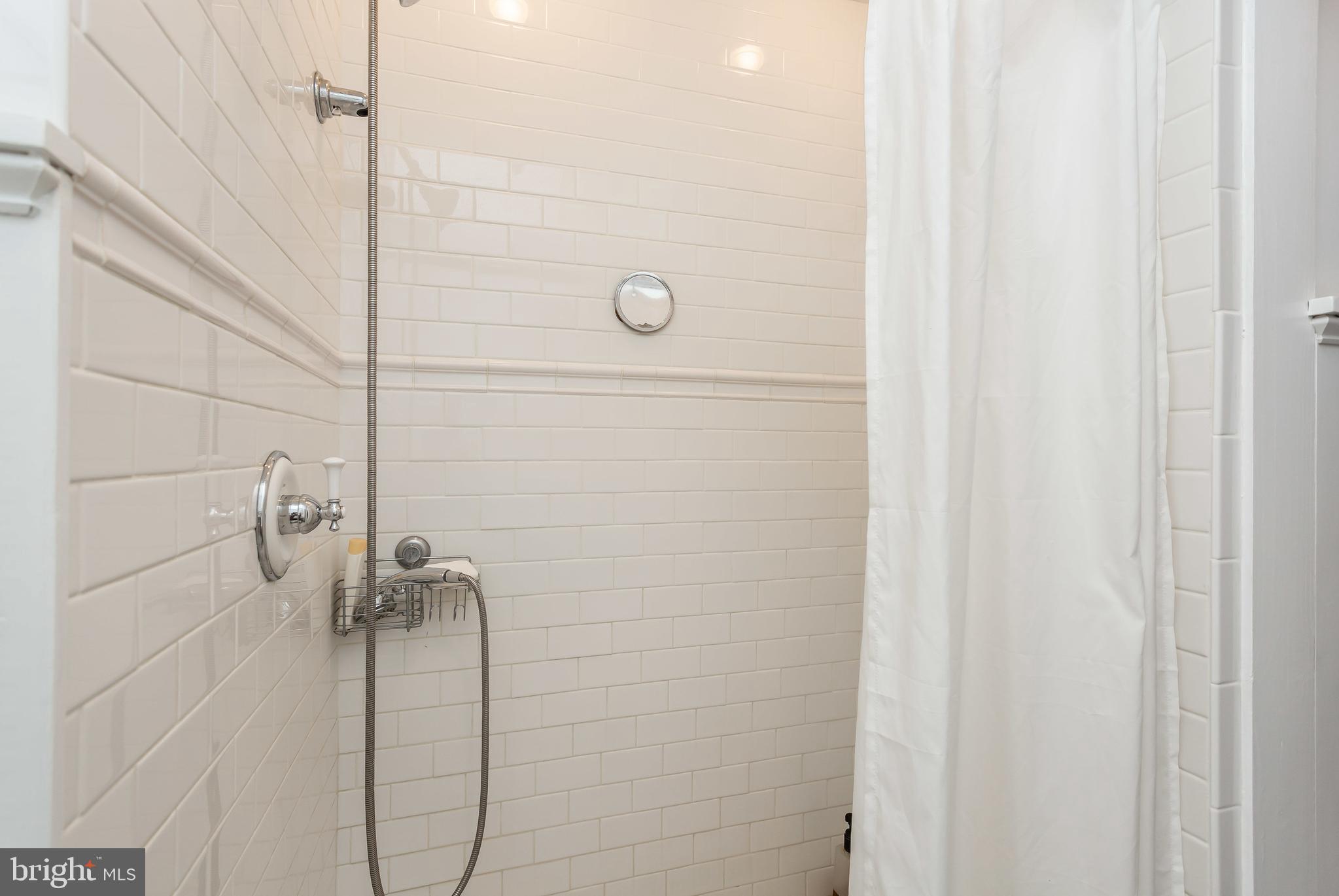 BOLTON HILL HISTORIC DISTRICT - Residential Income