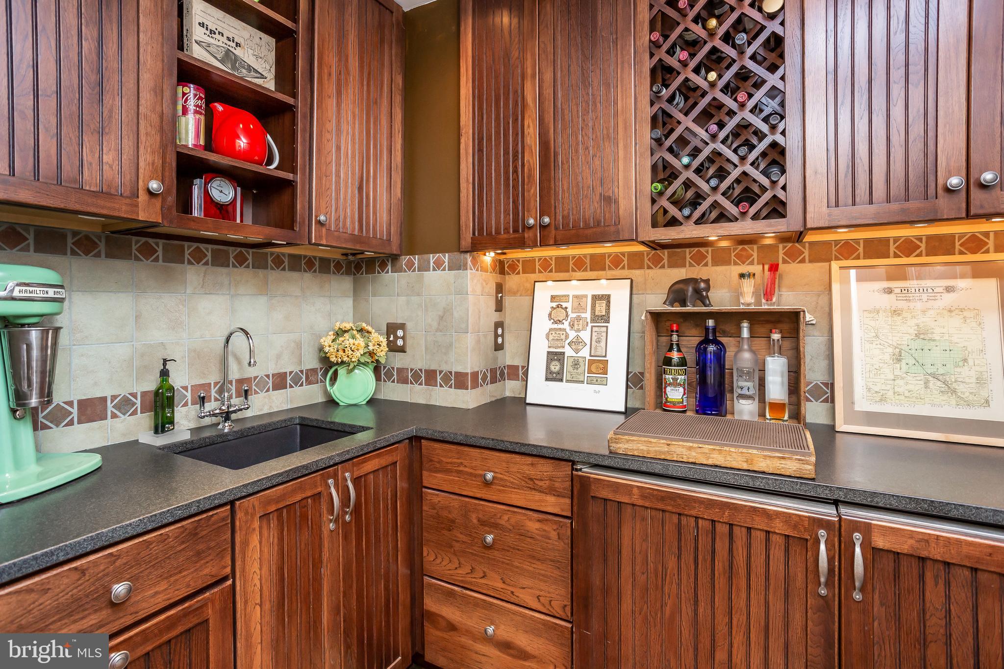 BOLTON HILL HISTORIC DISTRICT - Residential Income