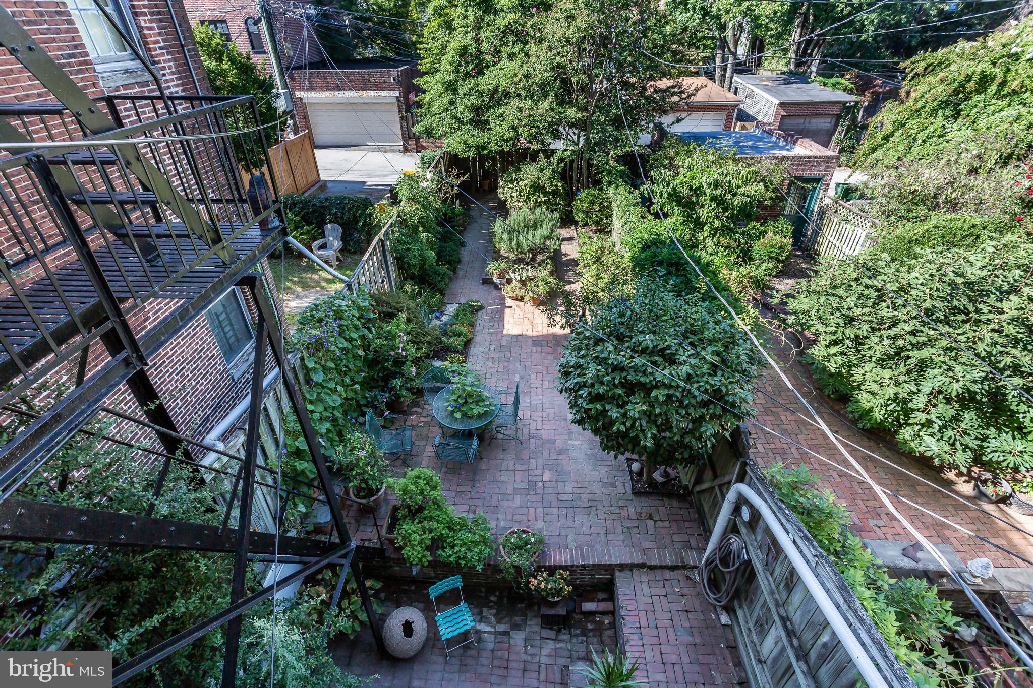 BOLTON HILL HISTORIC DISTRICT - Residential Income