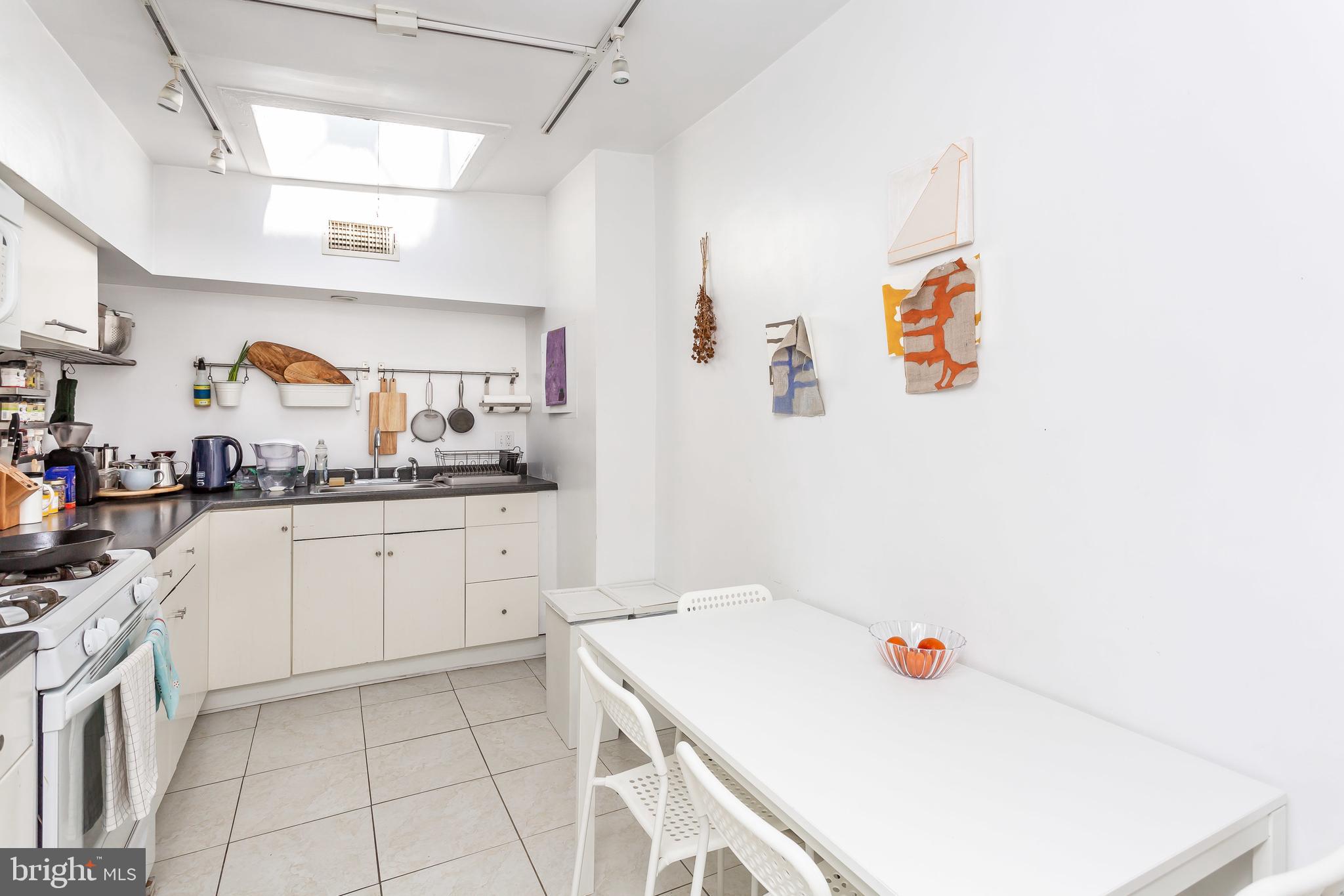 BOLTON HILL HISTORIC DISTRICT - Residential Income