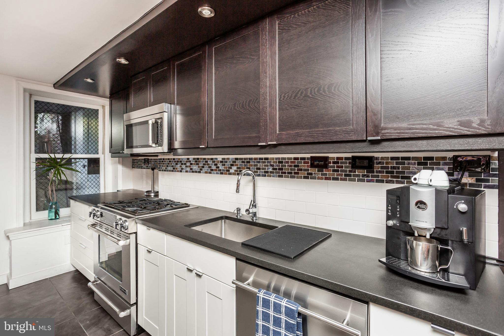 BOLTON HILL HISTORIC DISTRICT - Residential Income