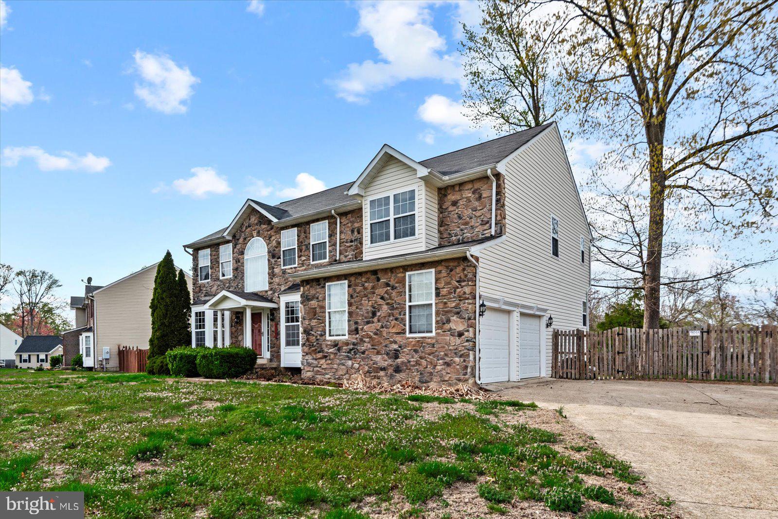 FERRY DOCK CROSSING - Residential