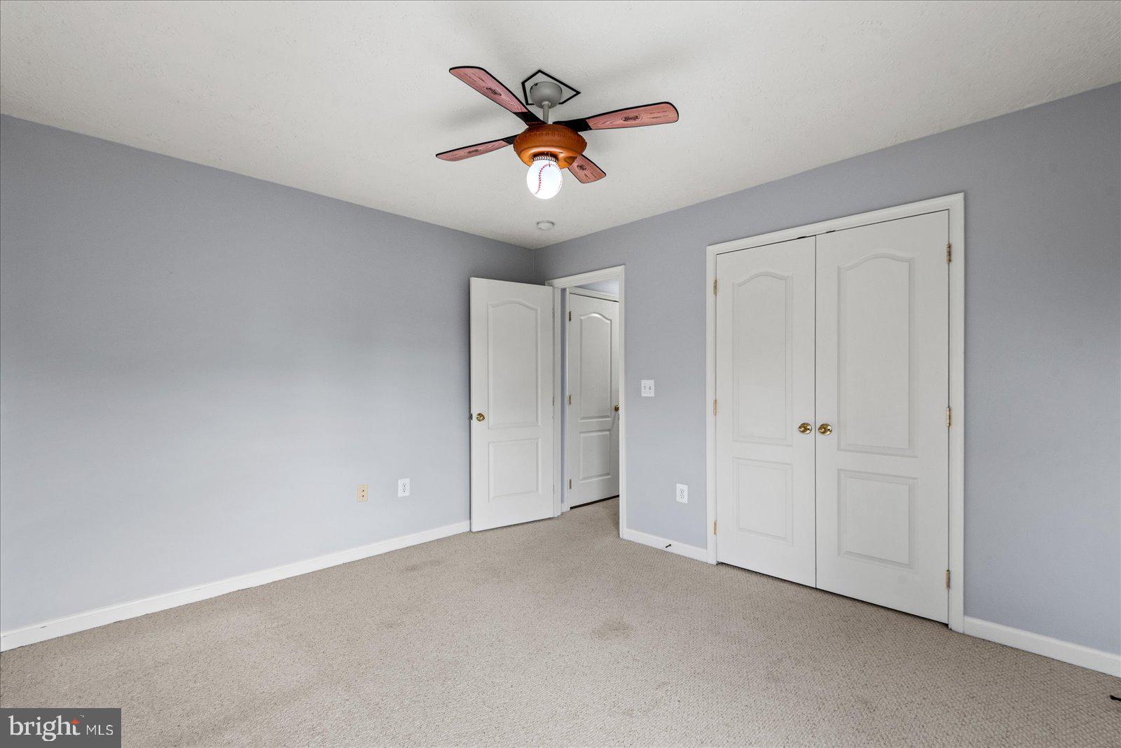 FERRY DOCK CROSSING - Residential