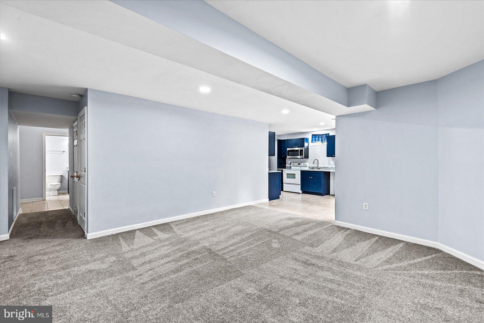 FERRY DOCK CROSSING - Residential