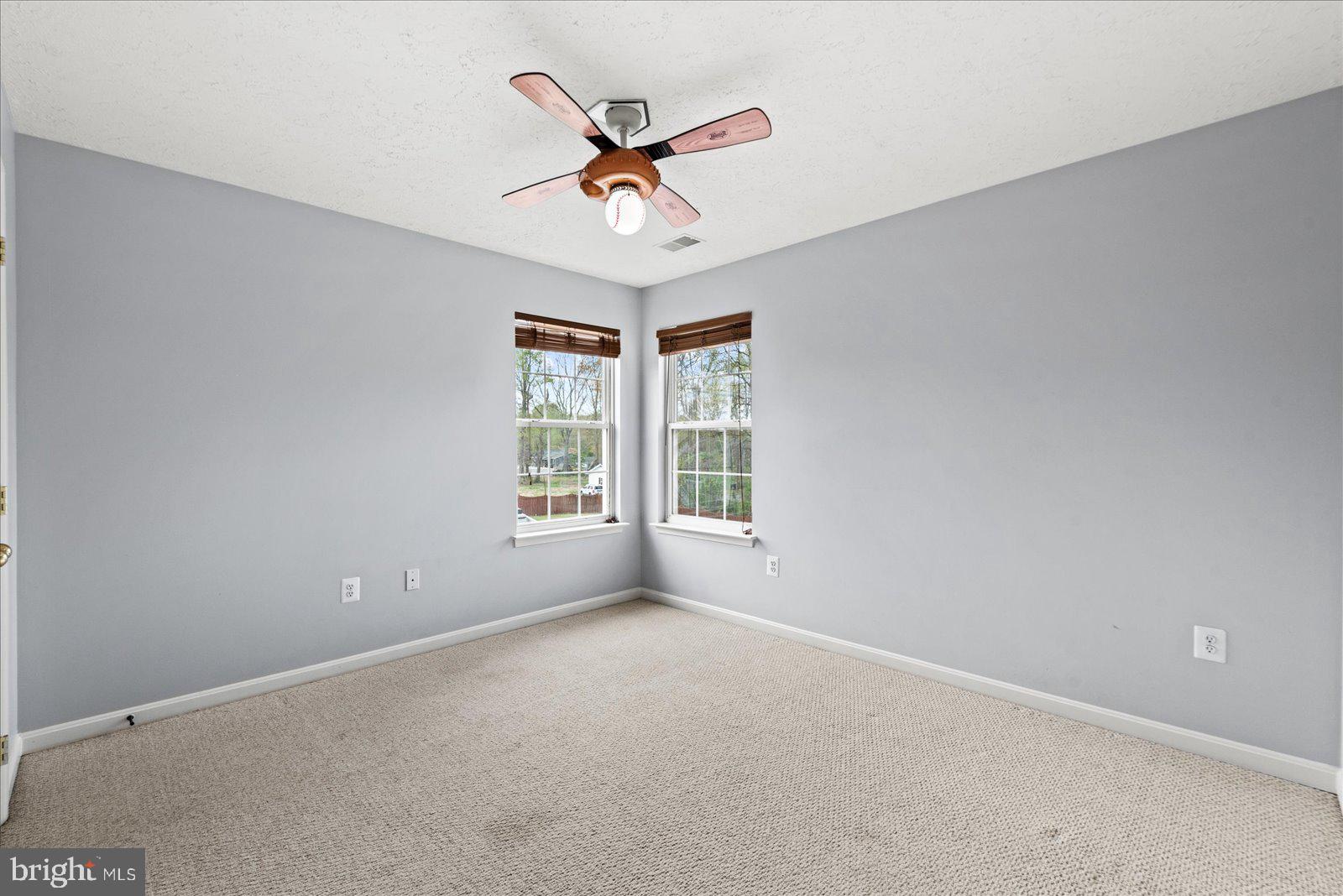 FERRY DOCK CROSSING - Residential