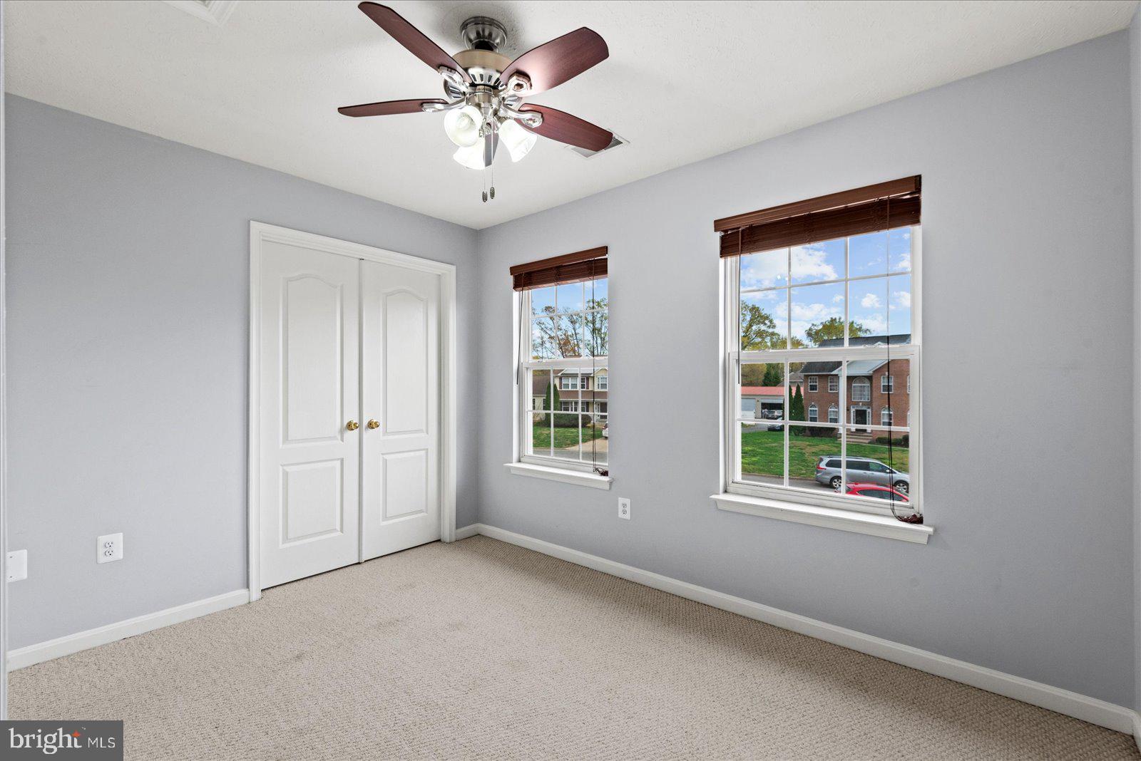 FERRY DOCK CROSSING - Residential