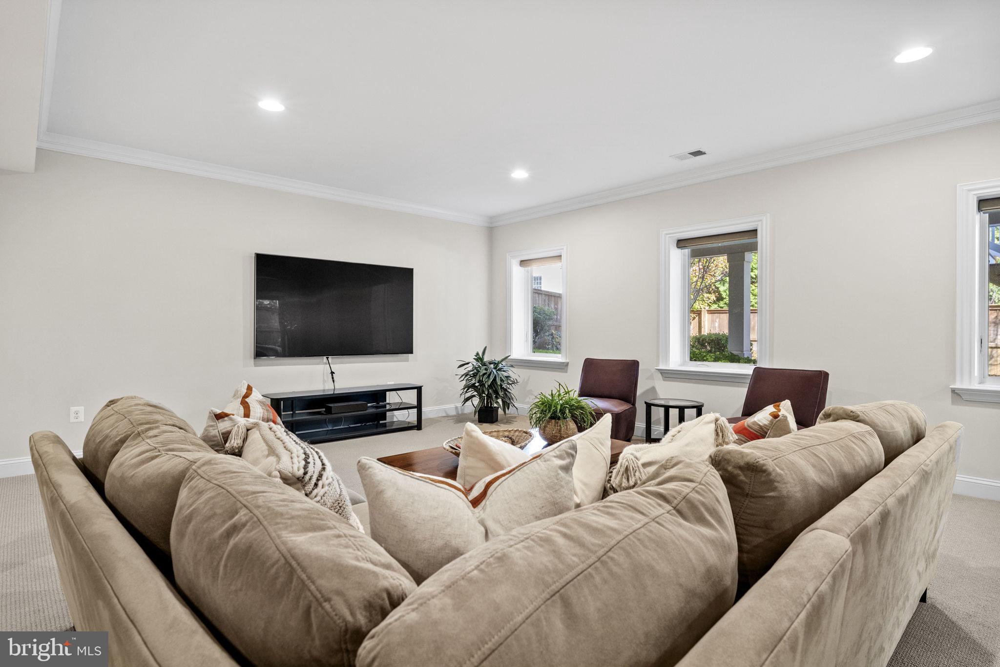 CHESTERBROOK - Residential