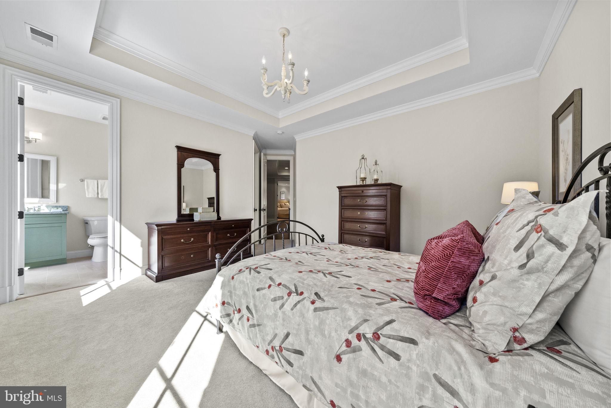 CHESTERBROOK - Residential