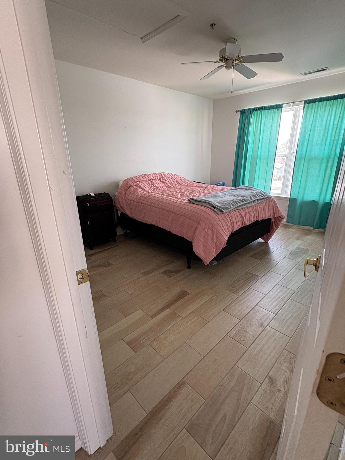 HEARTHSTONE MANOR - Residential