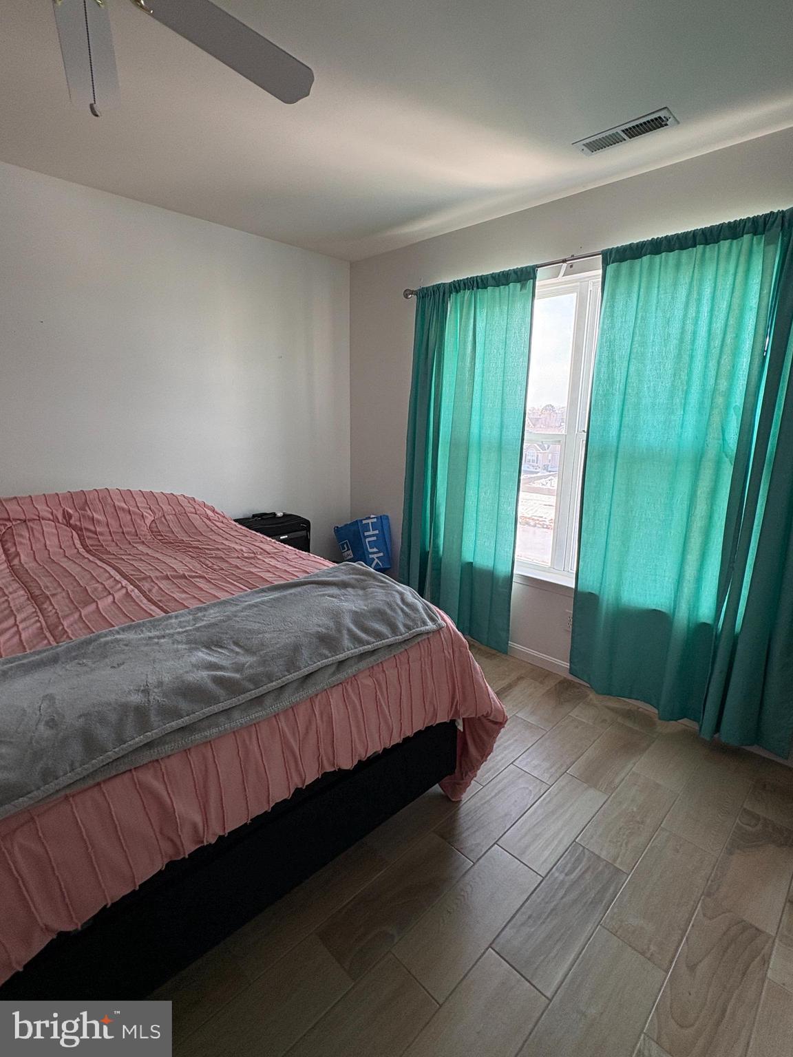 HEARTHSTONE MANOR - Residential