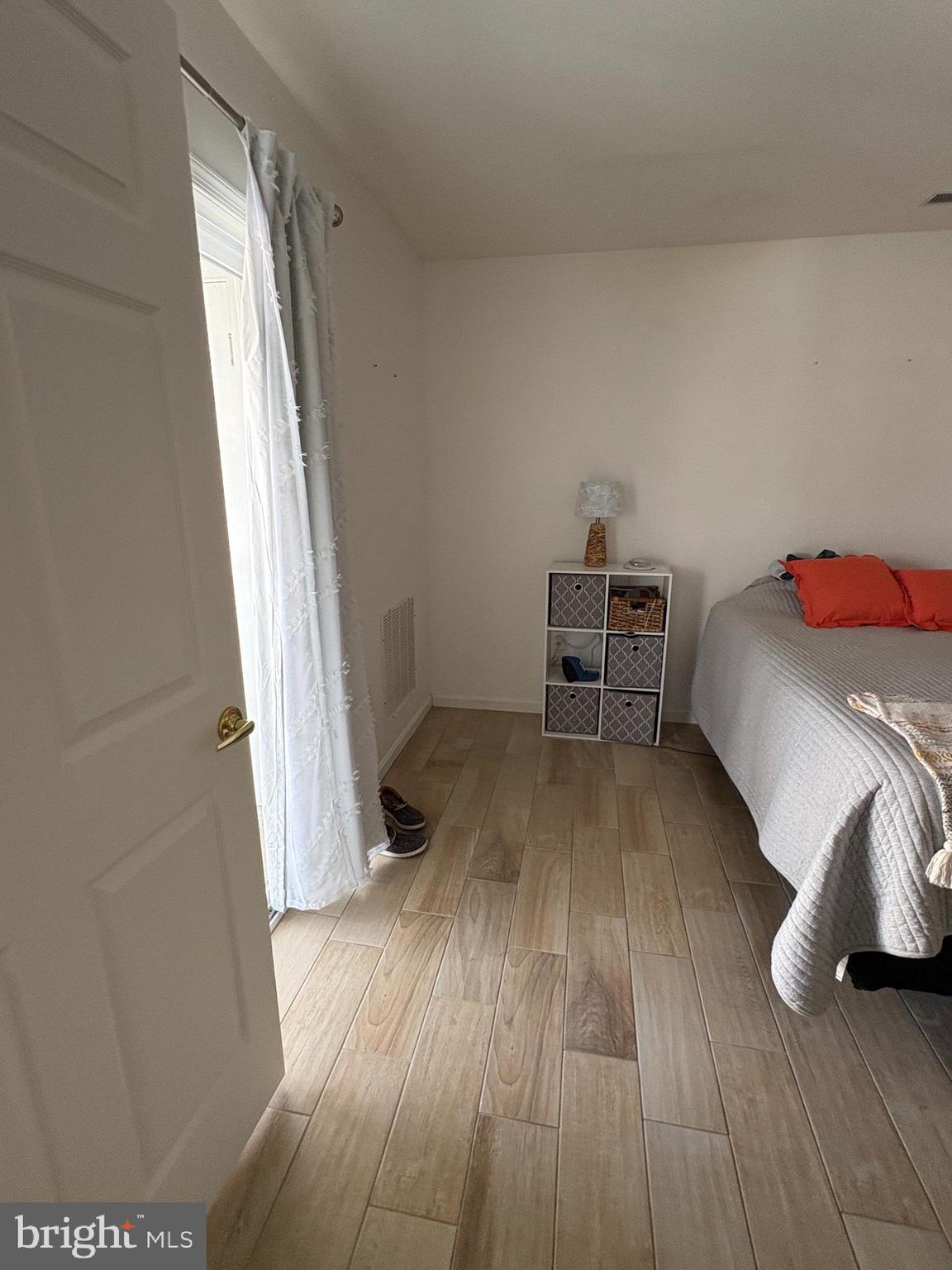 HEARTHSTONE MANOR - Residential