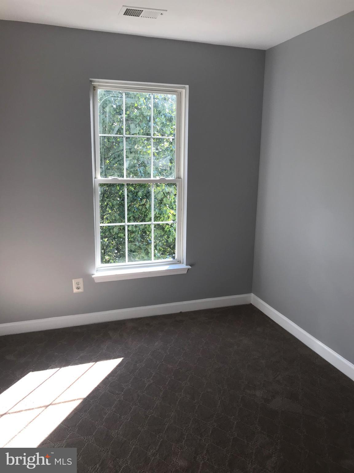 PRINCE WILLIAM COMMONS - Residential Lease