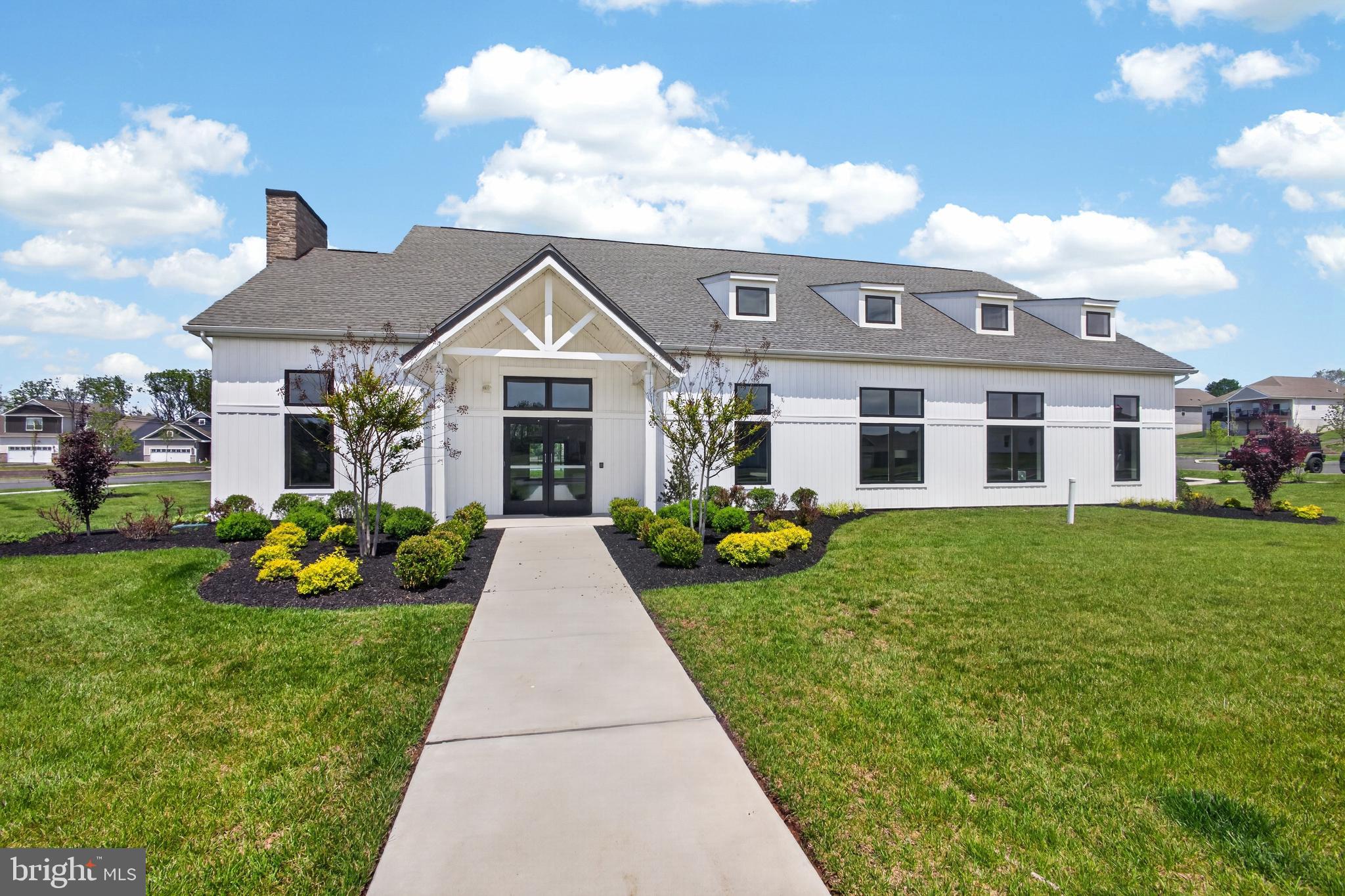 POTTSGROVE HUNT - Residential