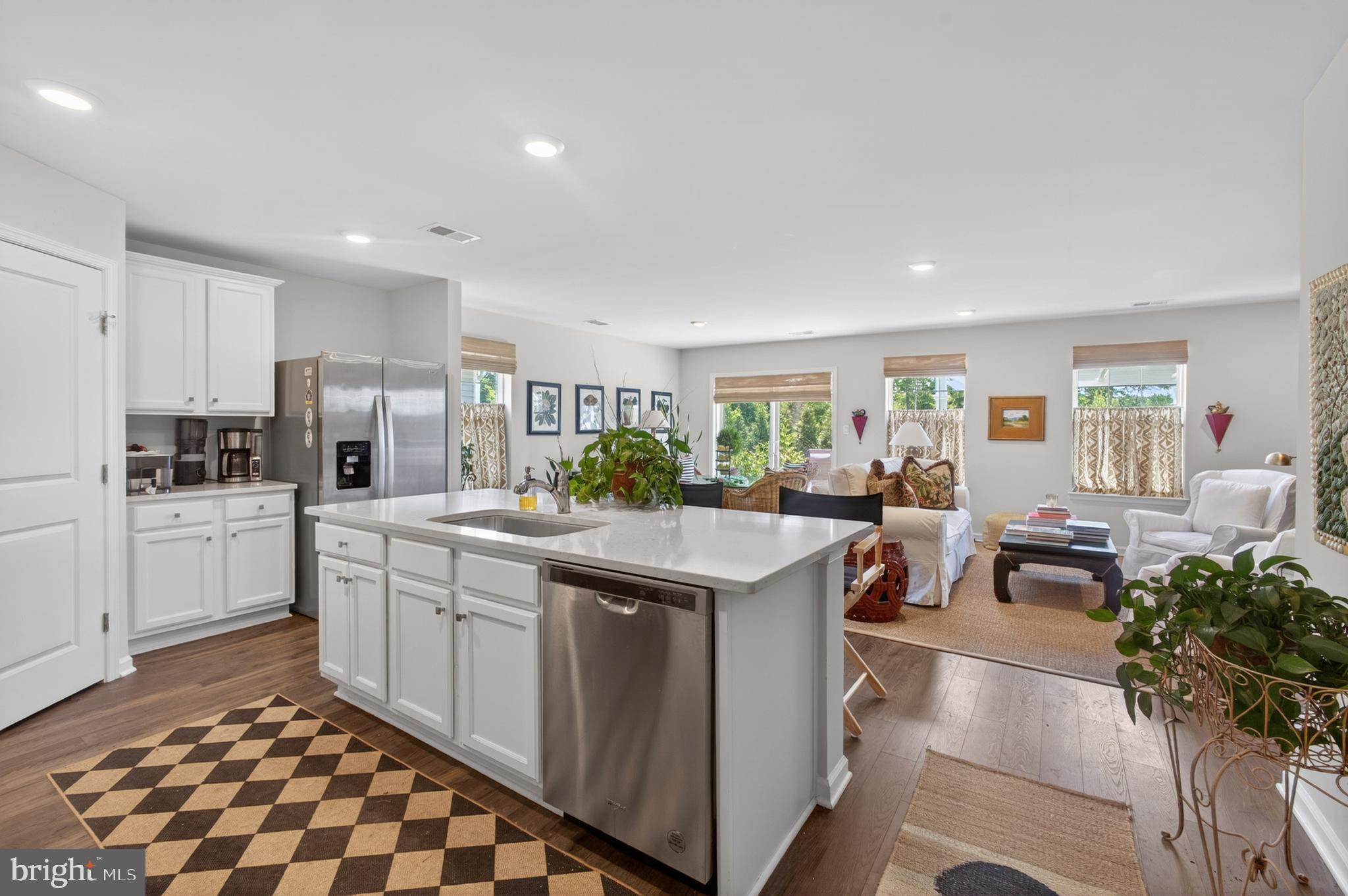 111 LILLY DR