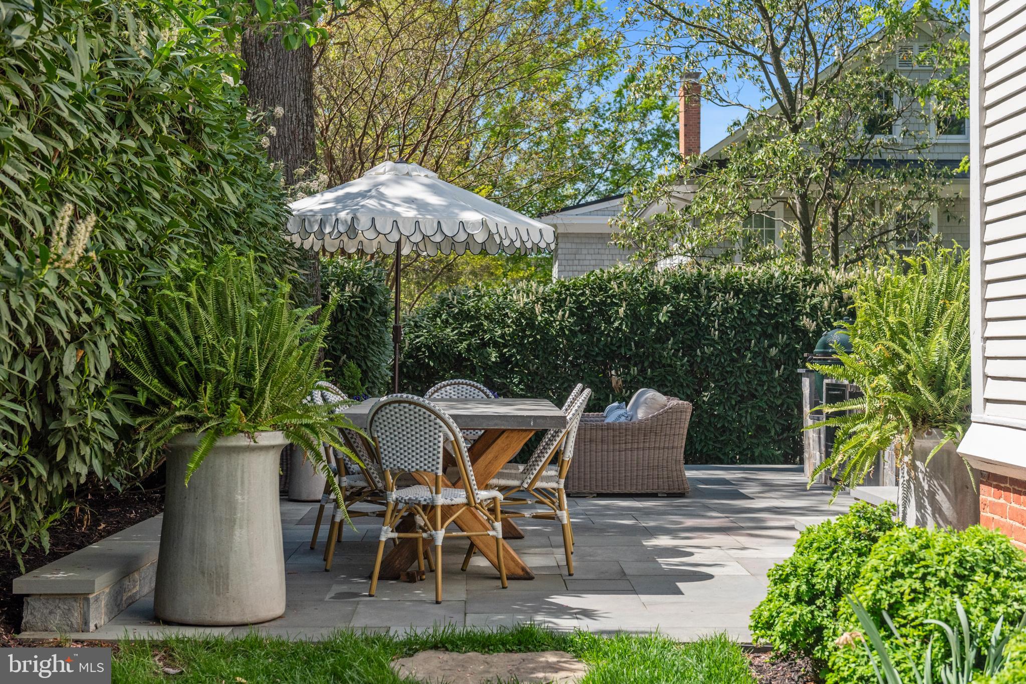 MURRAY HILL - Residential