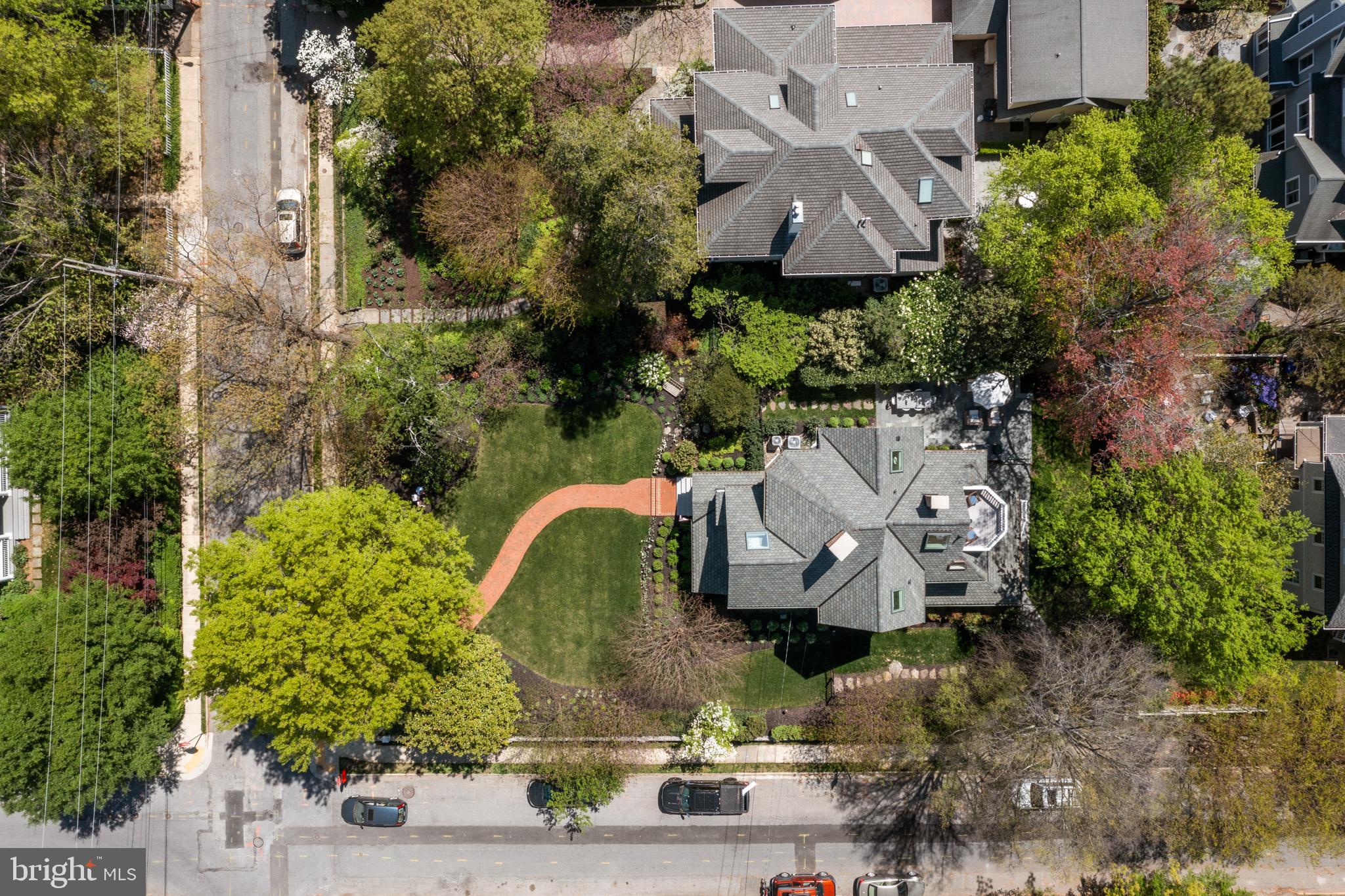 MURRAY HILL - Residential