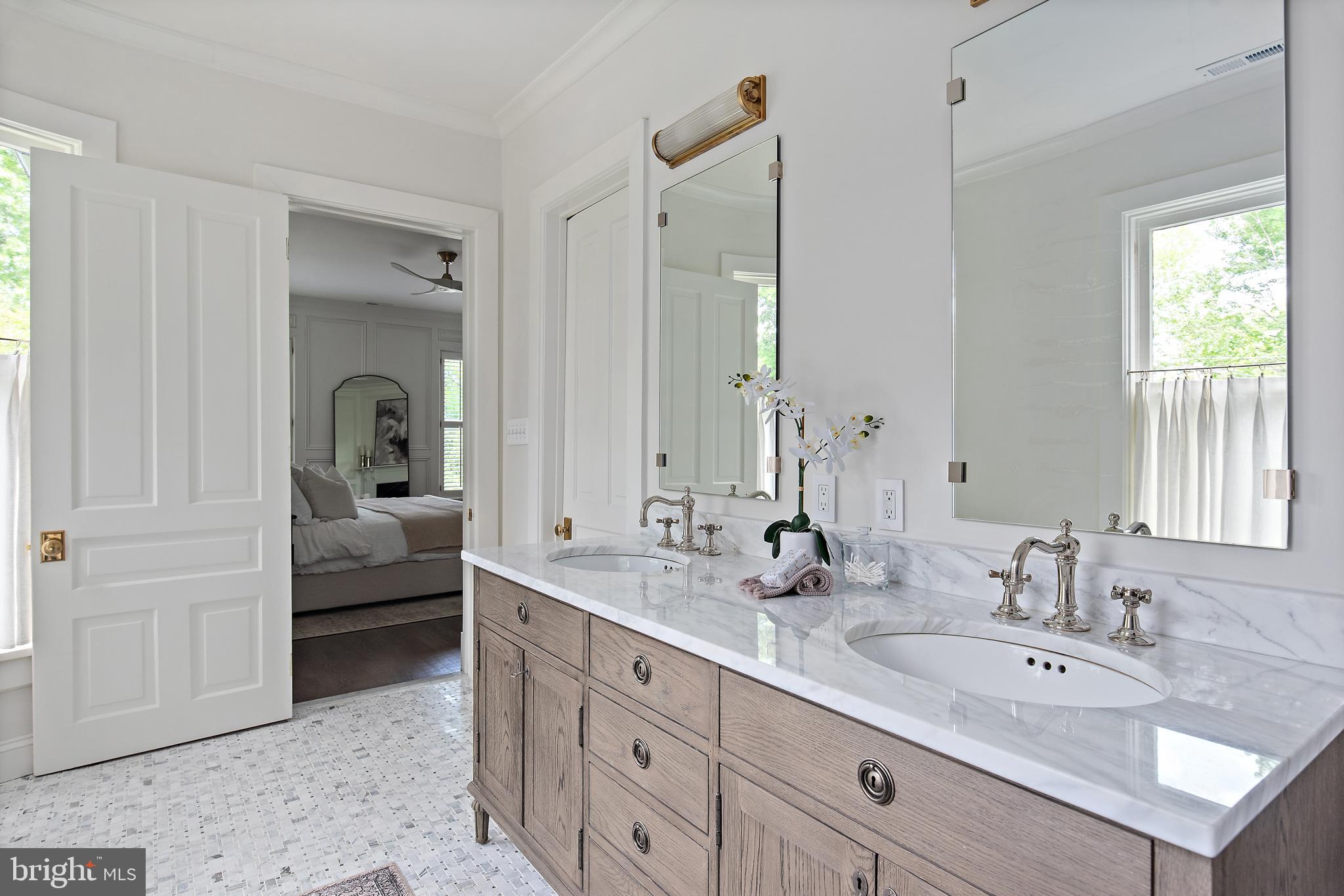 MURRAY HILL - Residential