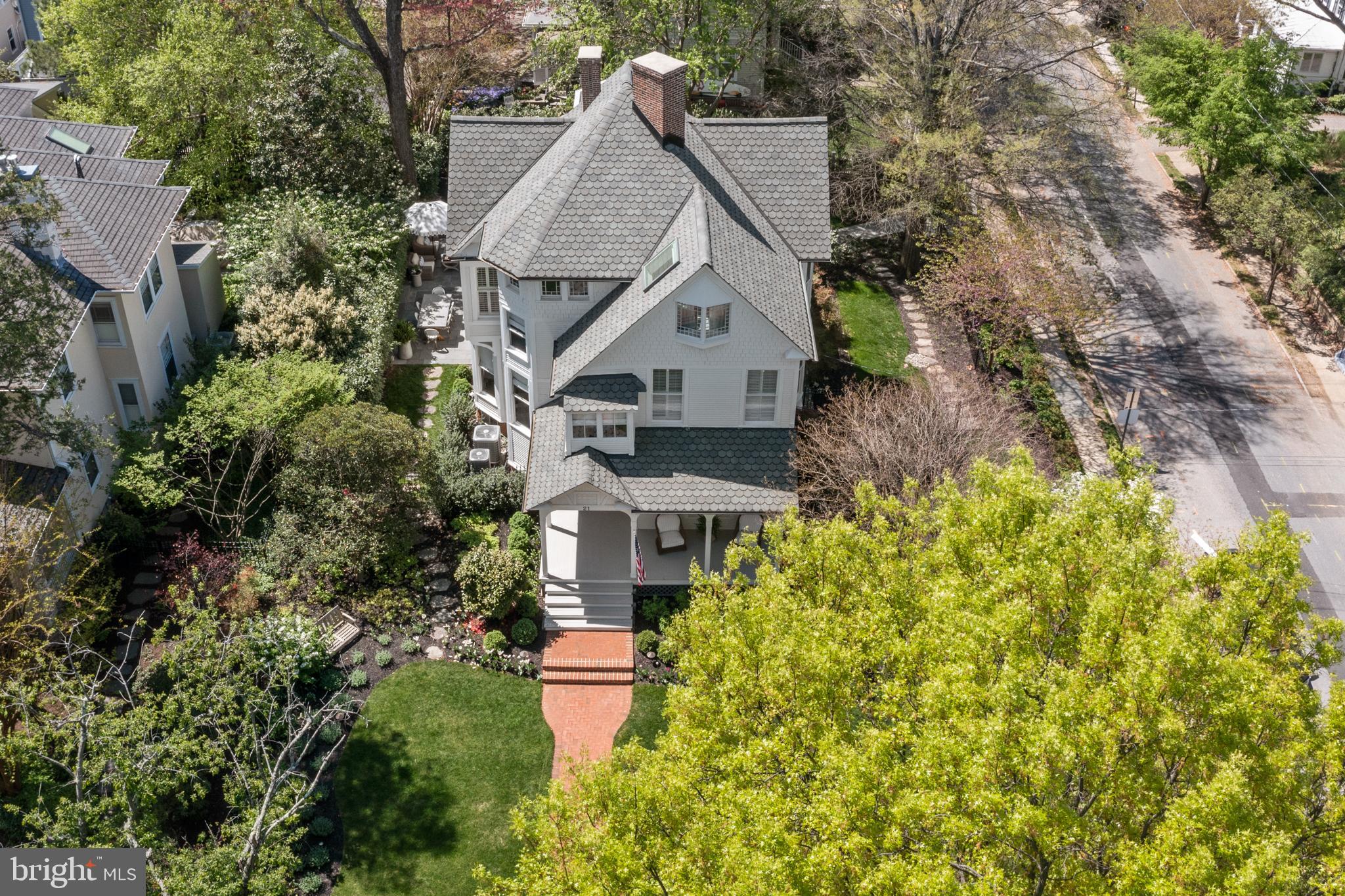 21 SOUTHGATE AVENUE
