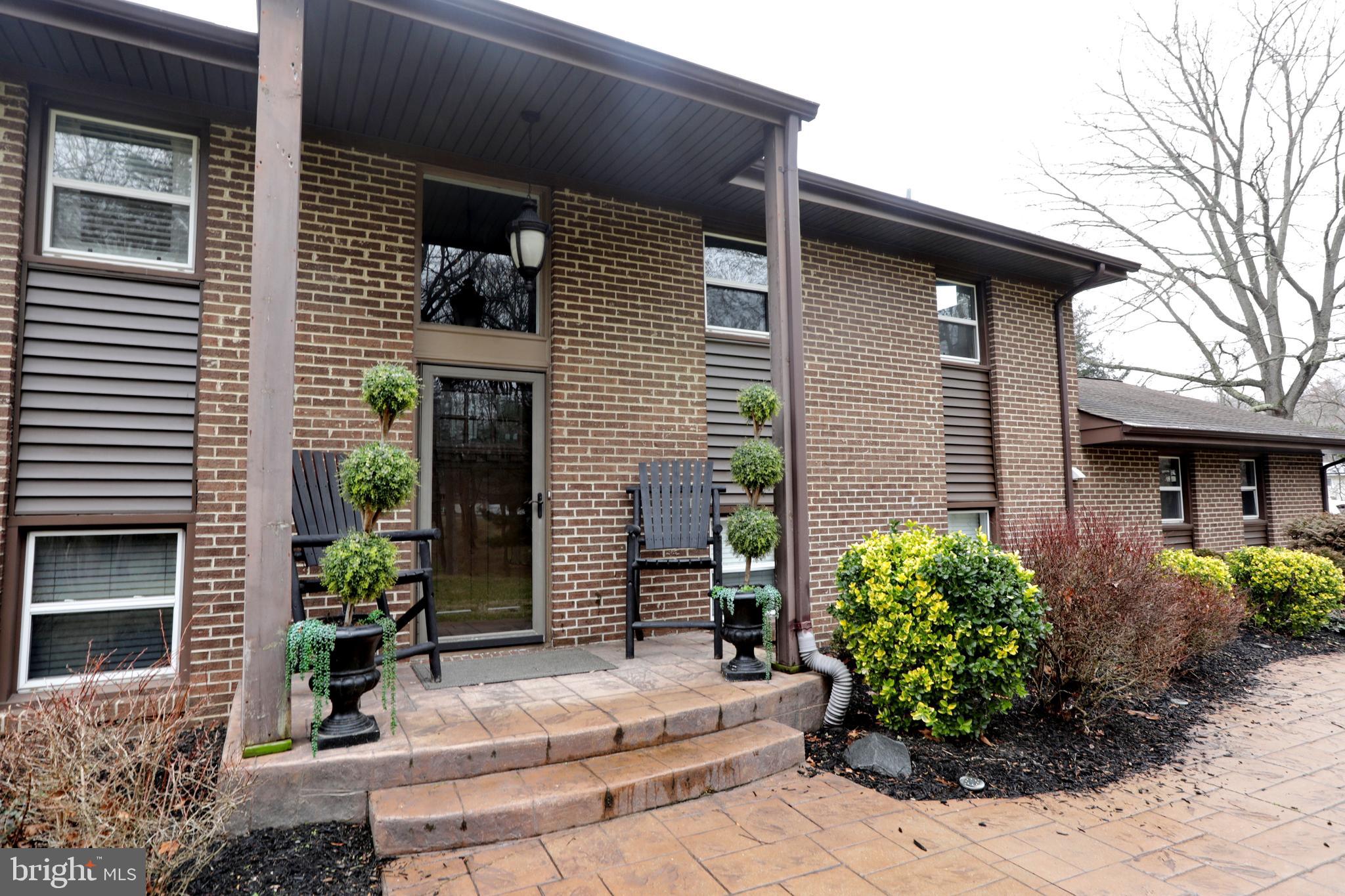 ROBIE MANOR SUB - Residential
