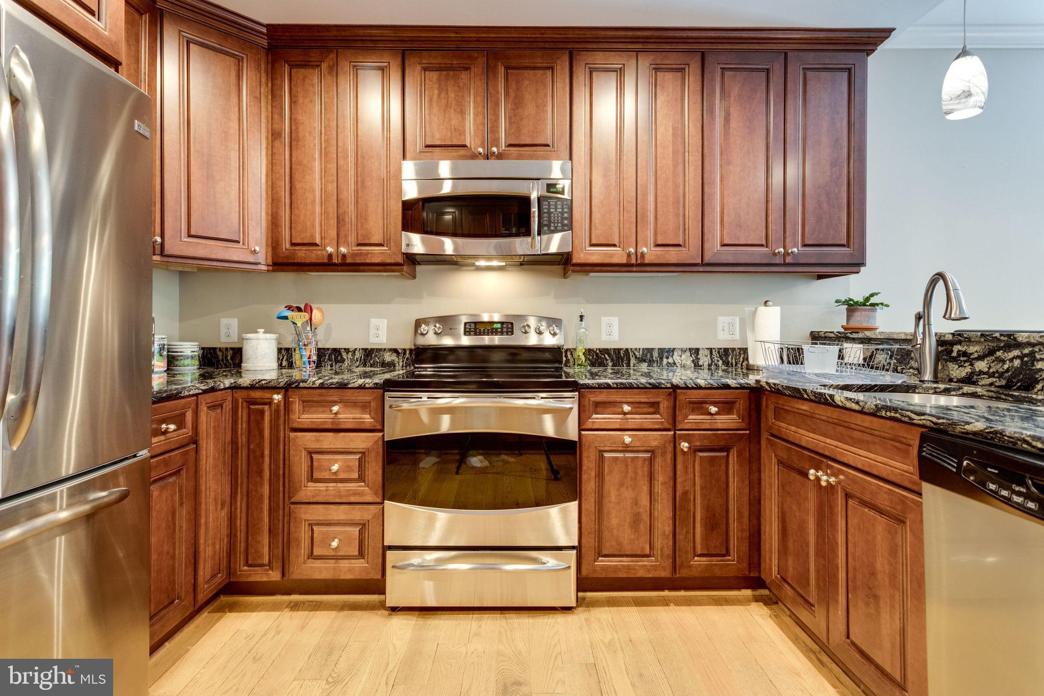 MANTUA HILLS - Residential