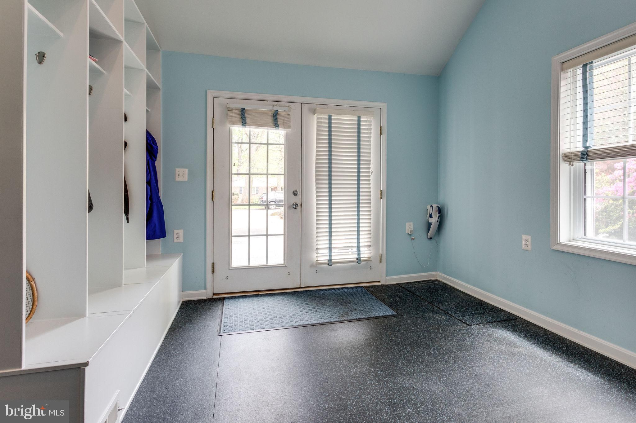 MANTUA HILLS - Residential