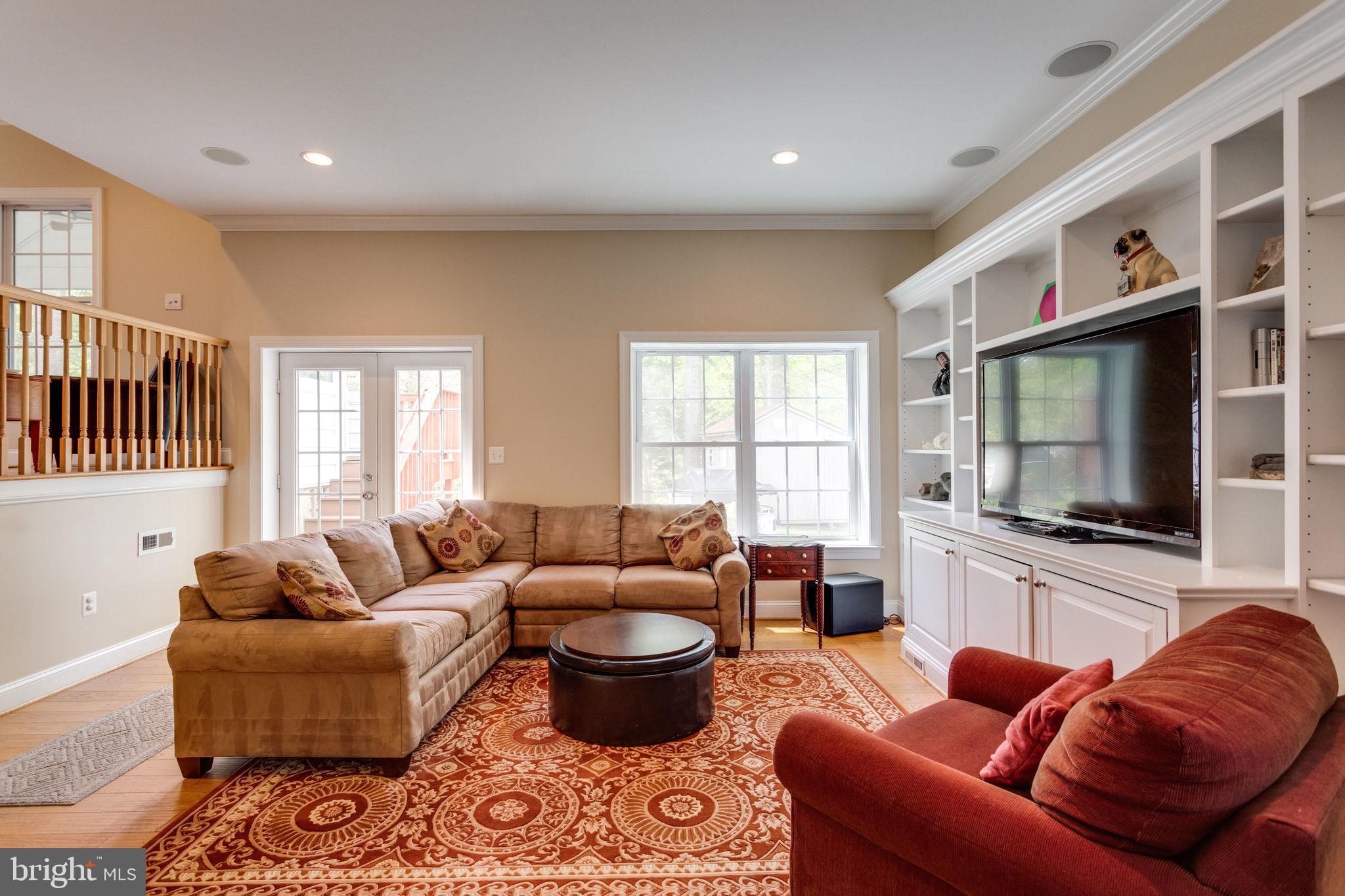 MANTUA HILLS - Residential