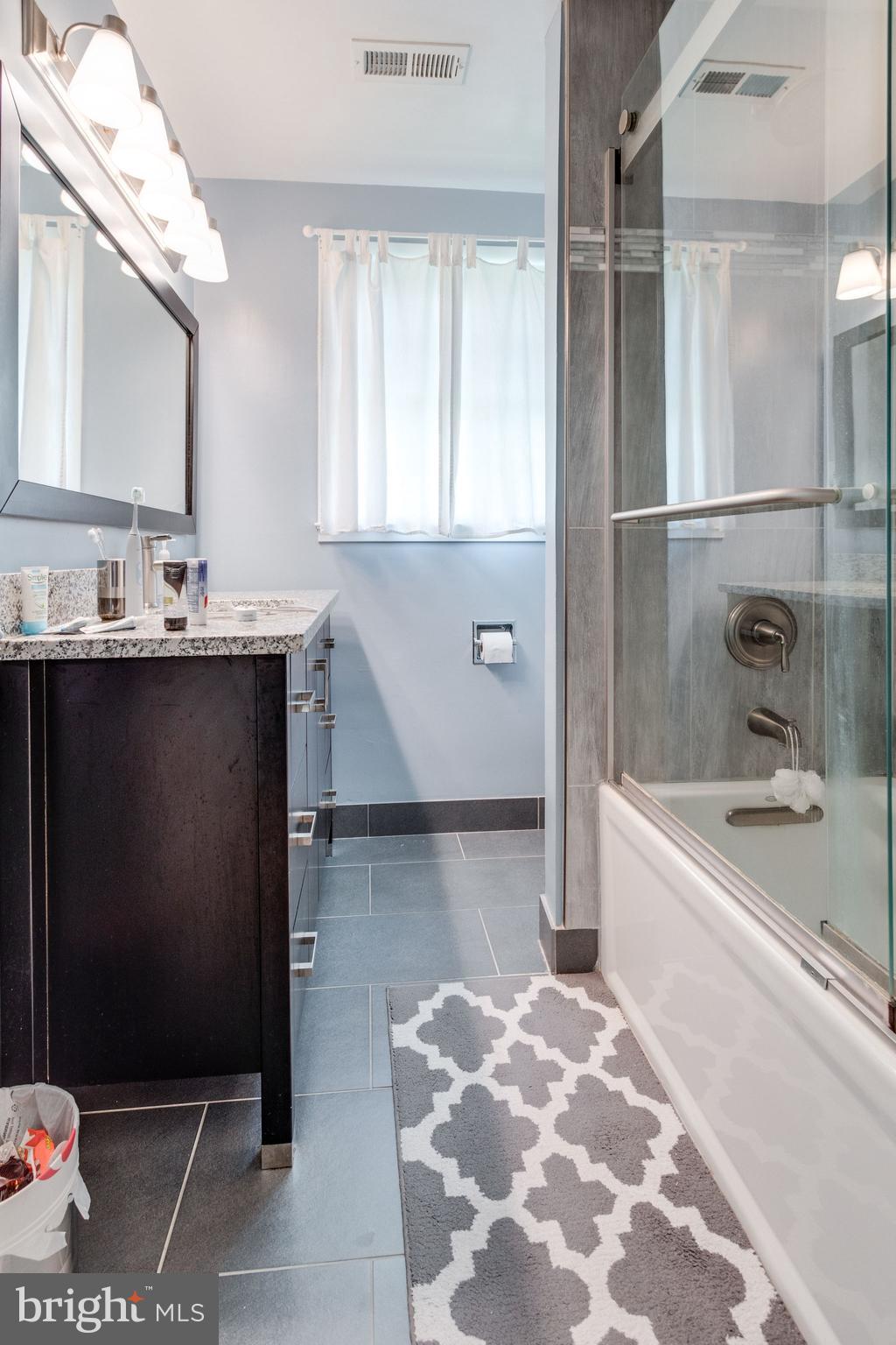 MANTUA HILLS - Residential